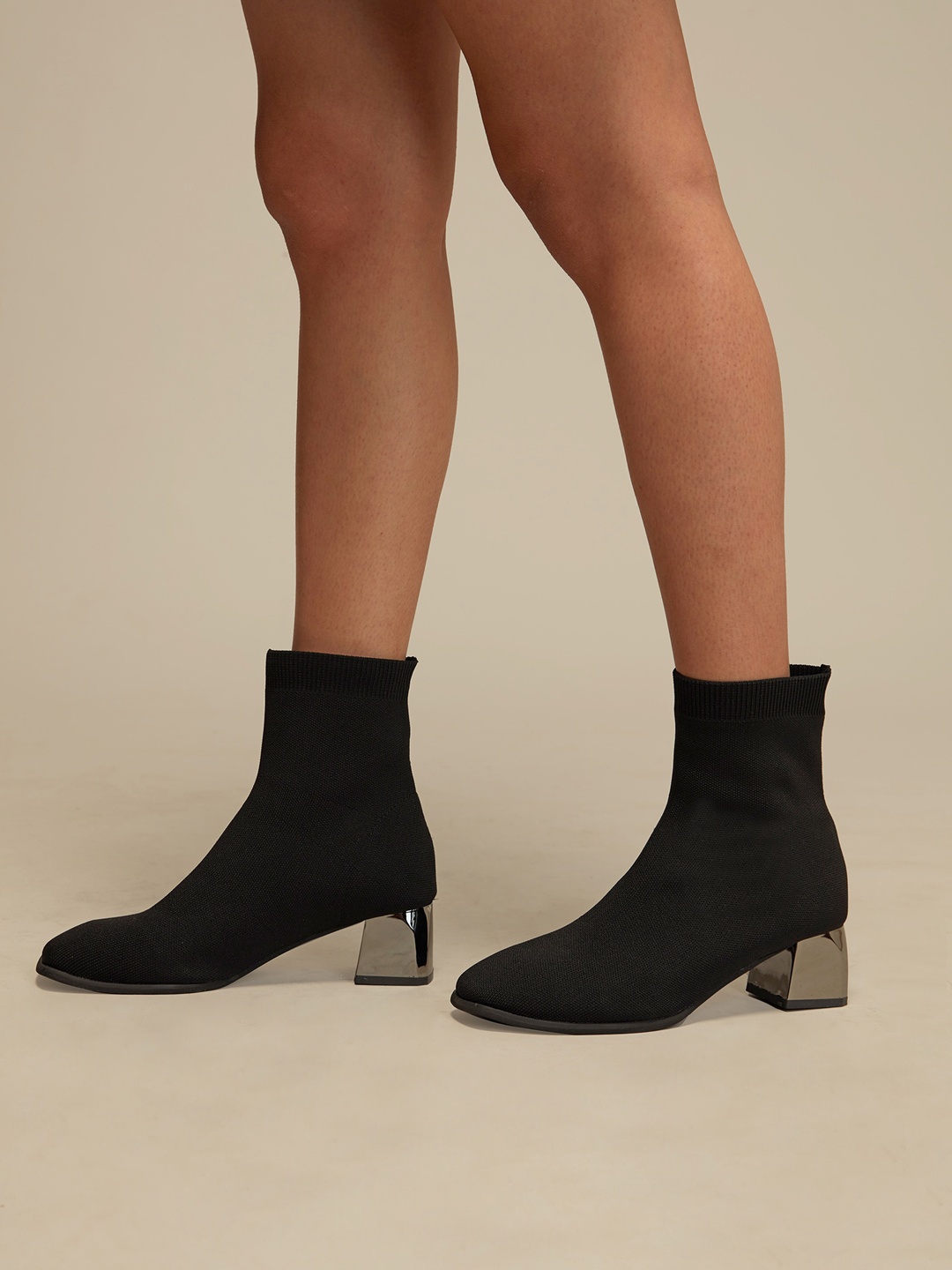 

20Dresses Women Black Solid Ankle Length Block Heel Boots