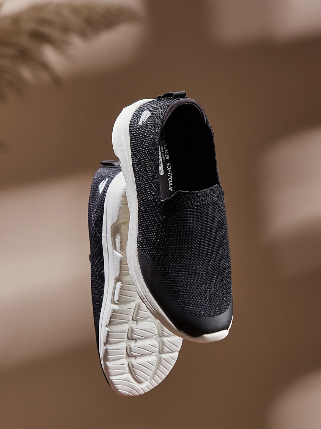 

Duke Men Black Textile Walking Shoes