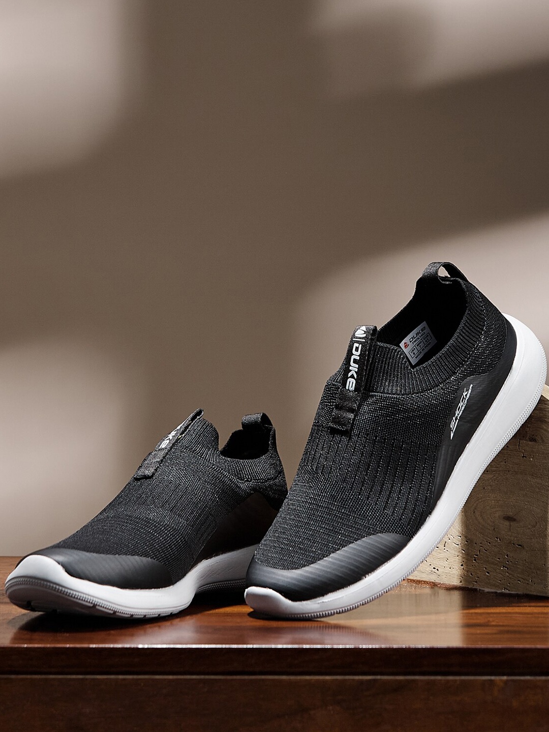 

Duke Men Black Textile Running Shoes
