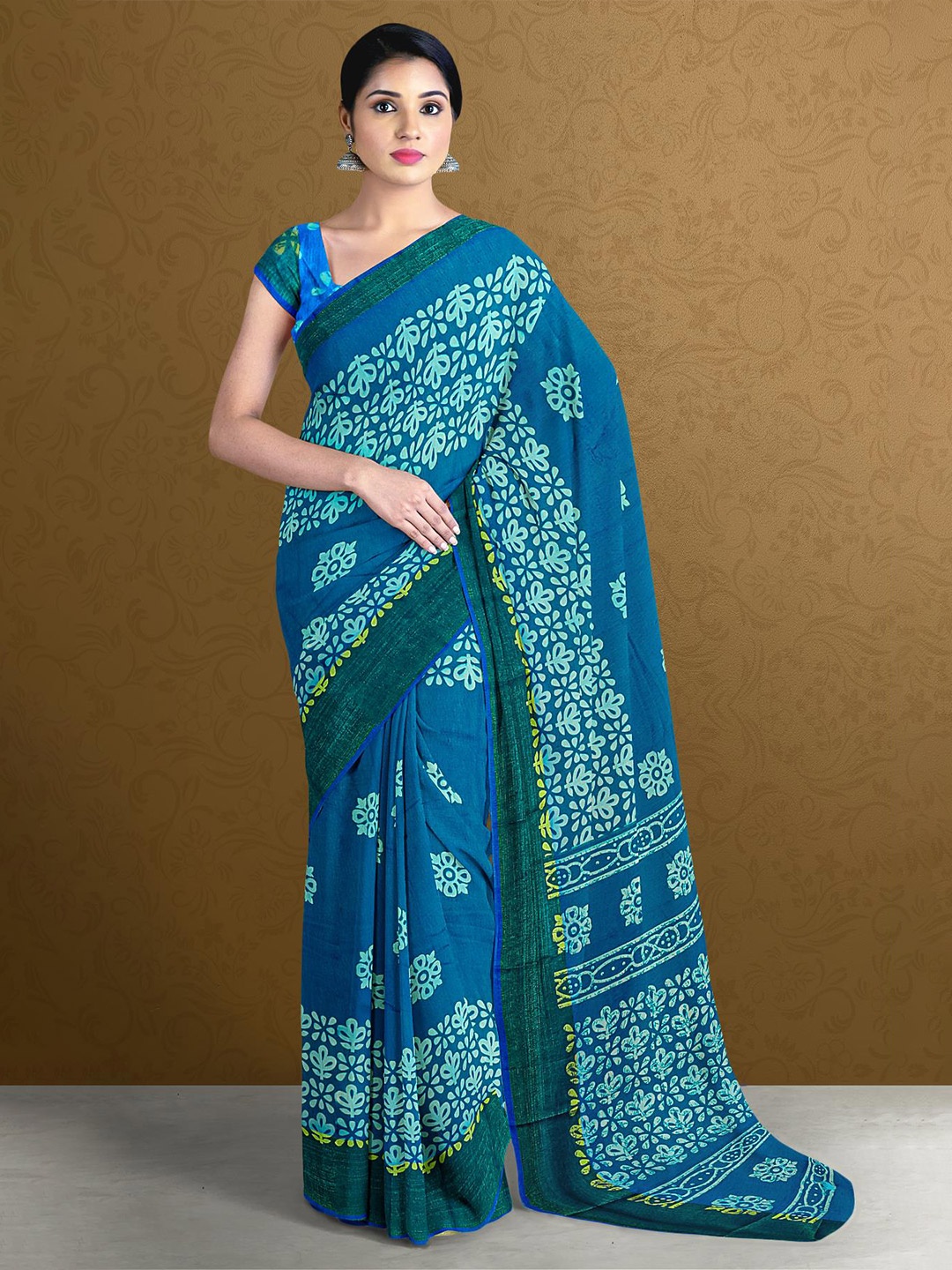 

Kalamandir Blue & Off White Floral Saree