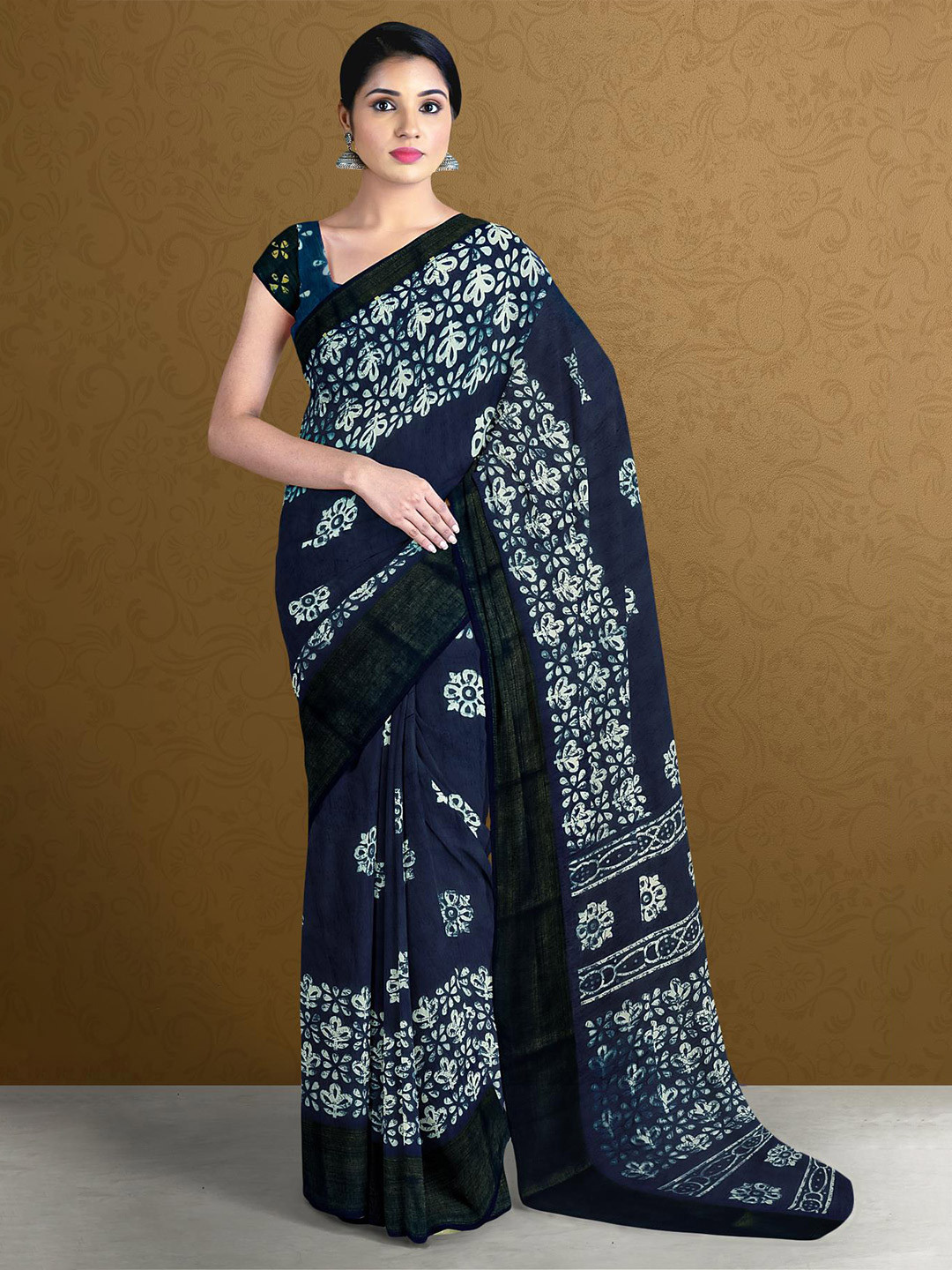 

Kalamandir Navy Blue & Olive Green Printed Floral Saree