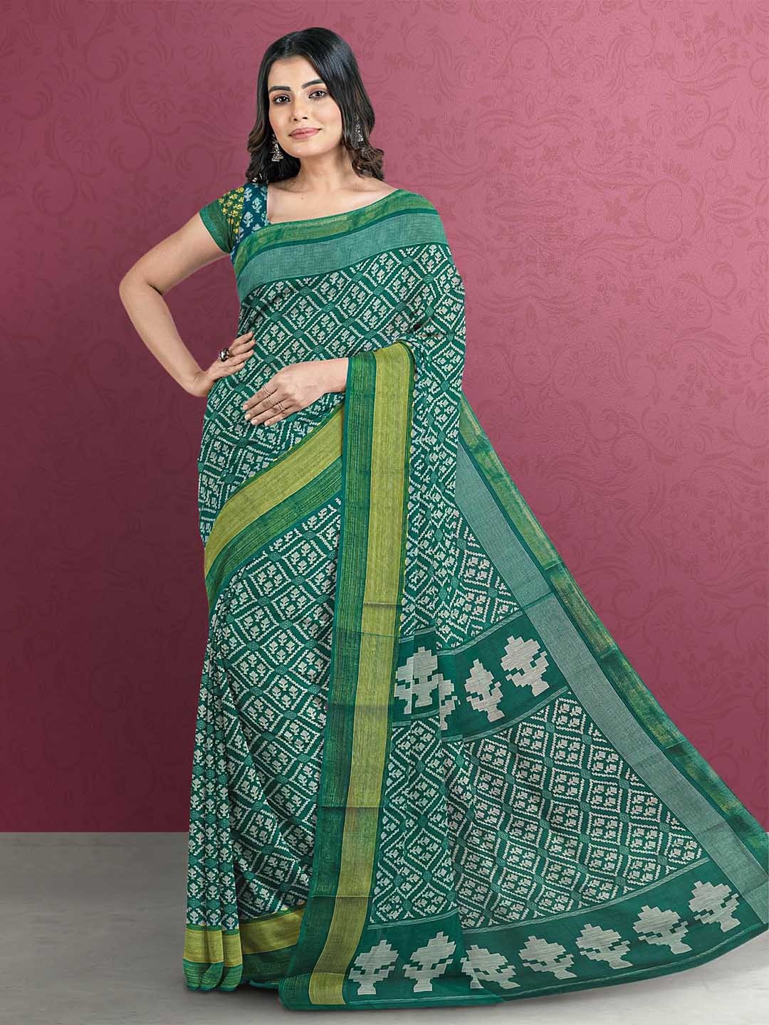 

Kalamandir Teal & White Geometric Printed Saree