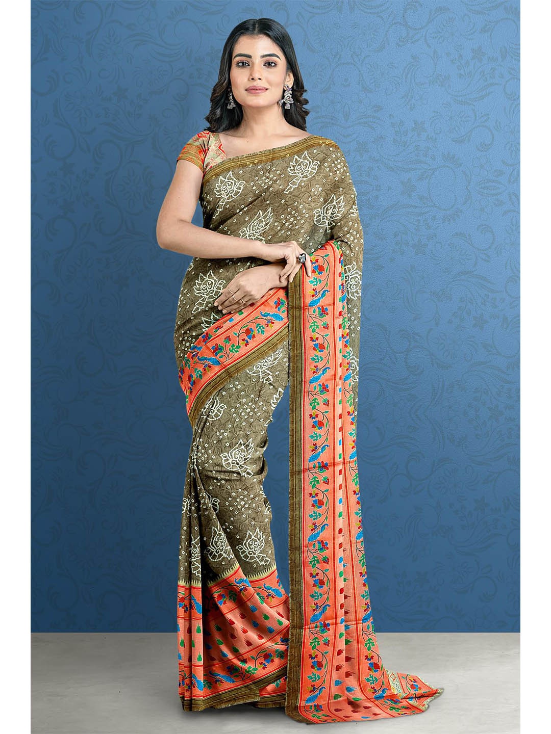 

Kalamandir Brown & Green Bandhani Silk Blend Saree