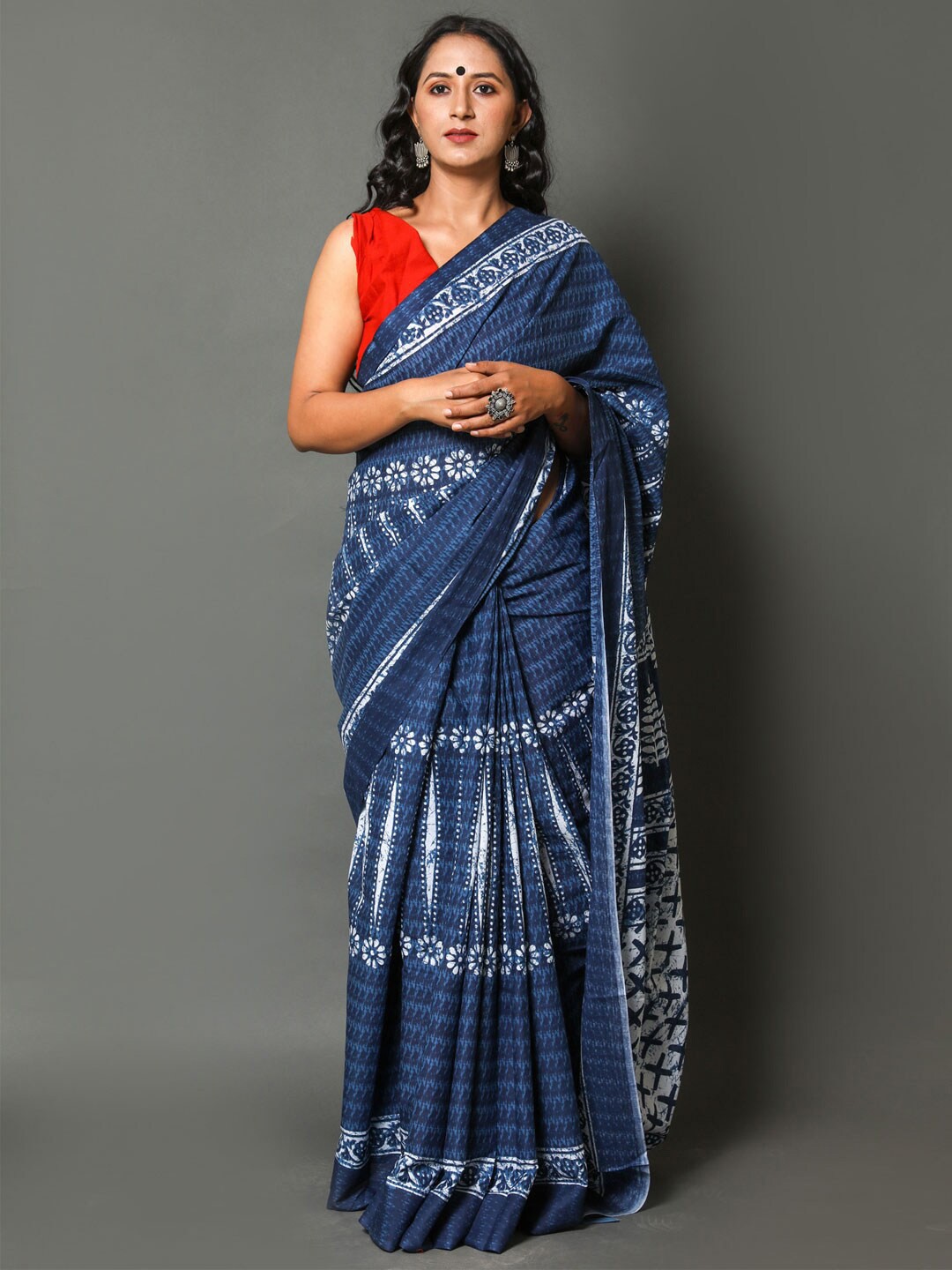 

BUTA BUTI Blue & Off White Floral Printed Pure Cotton Saree