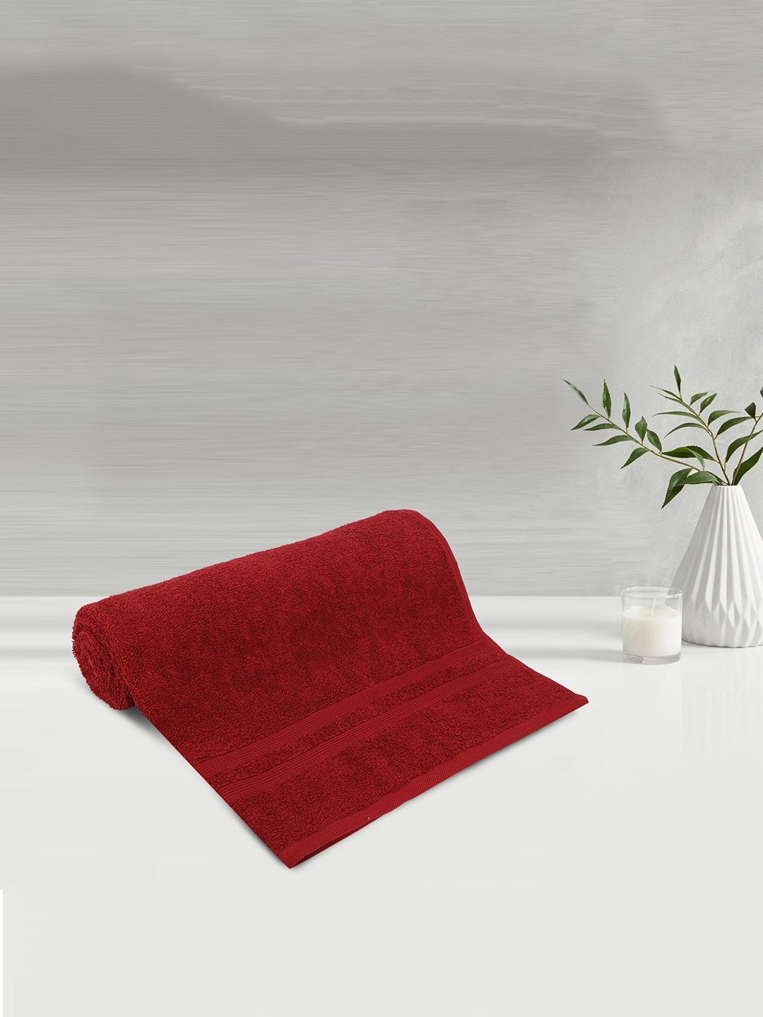 

LUSH & BEYOND Red Solid Cotton Bath Towel 500GSM