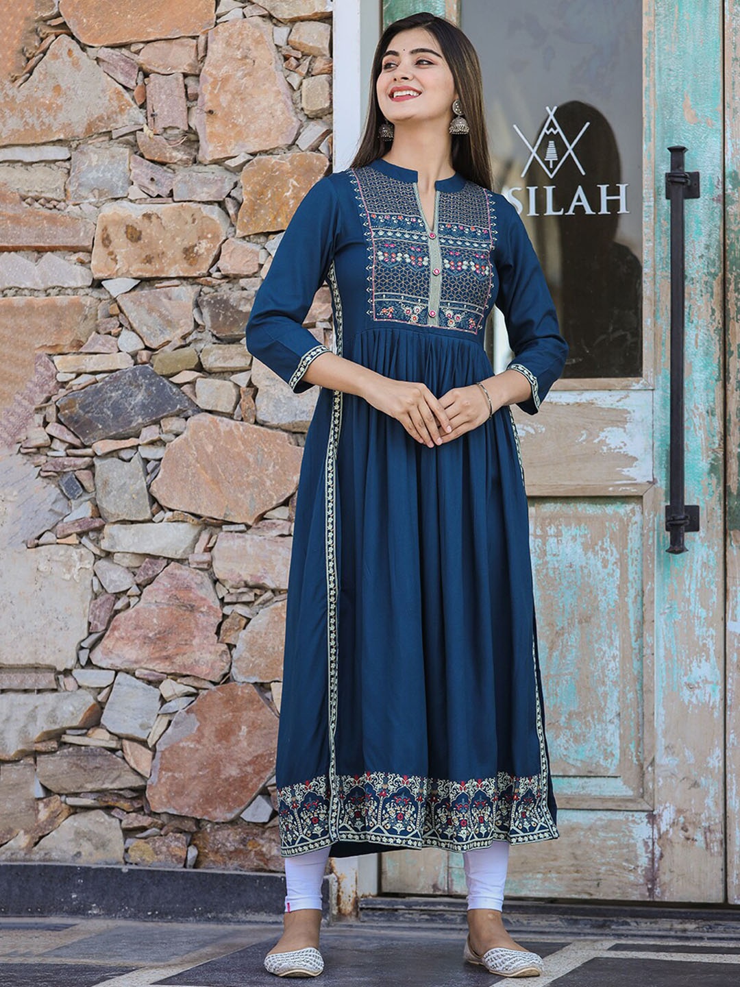 

KAAJH Women Teal Blue Printed Maxi Ethnic Dresses