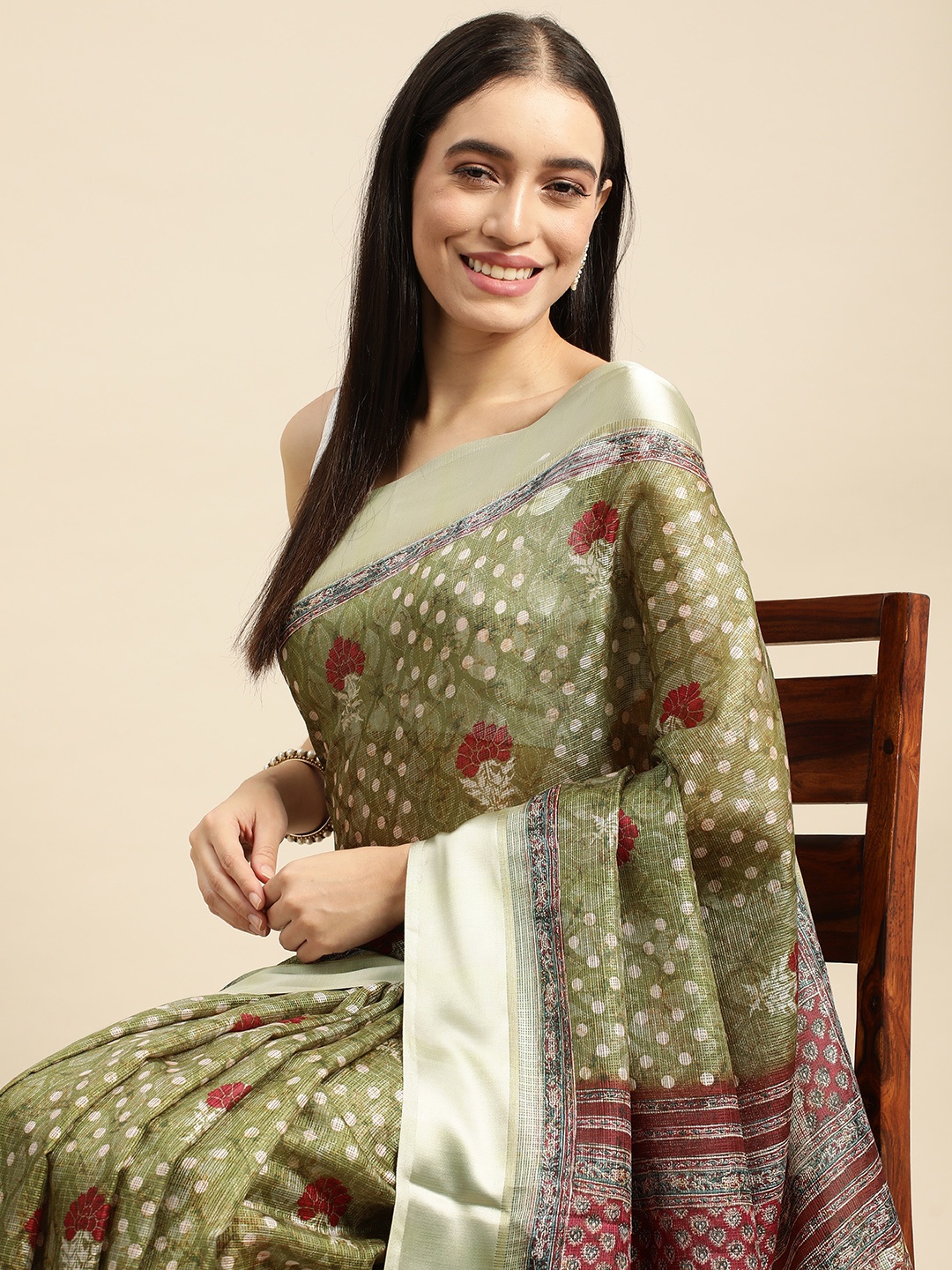 

RACHNA Green Ethnic Motifs Saree