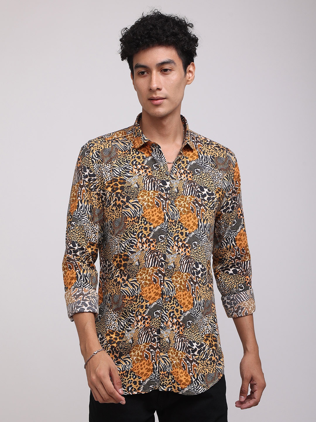 

Snitch Men Orange & Grey Slim Fit Animal Printed Cotton Casual Shirt