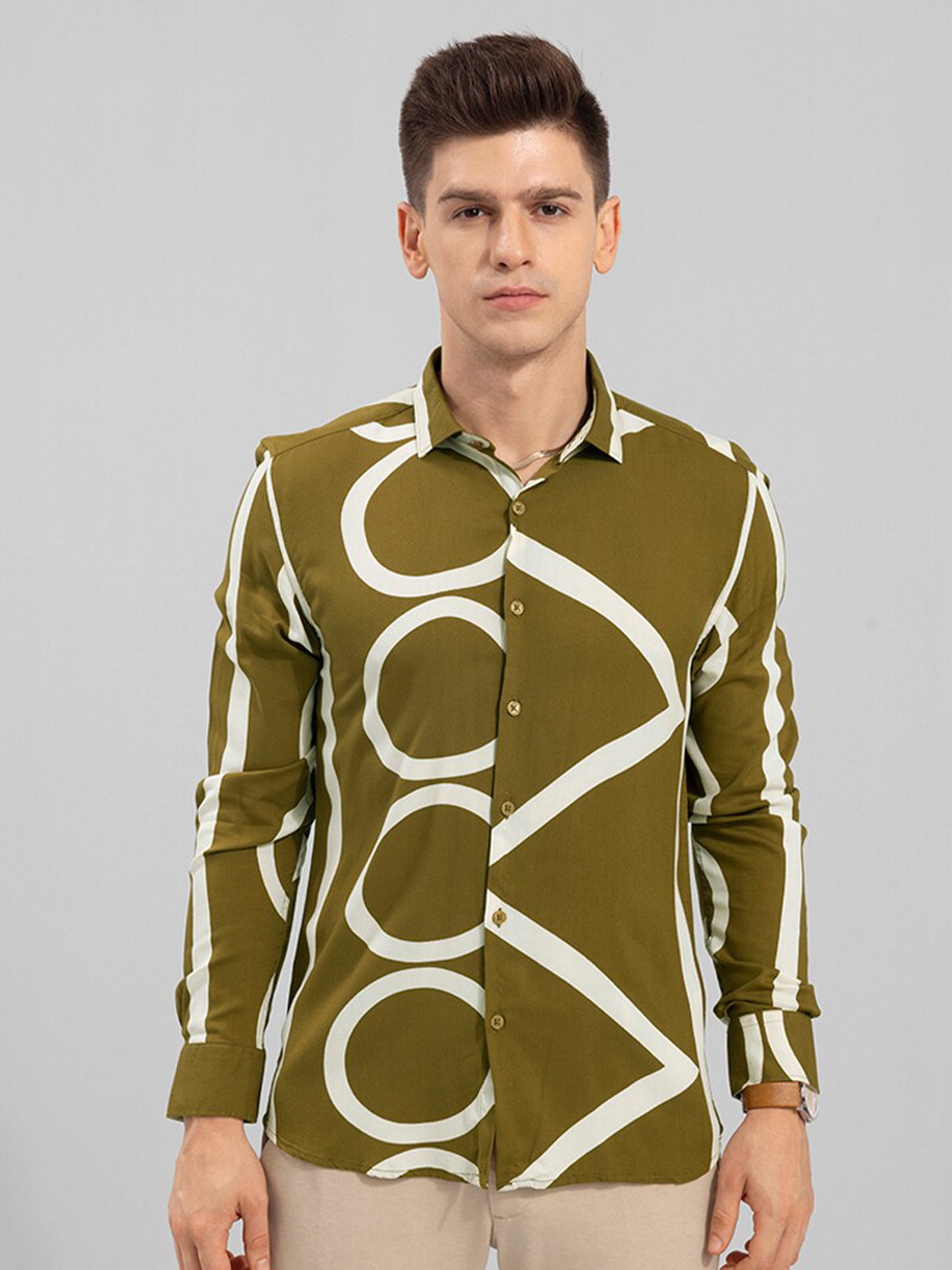 

Snitch Men Olive Green & White Slim Fit Printed Cotton Casual Shirt