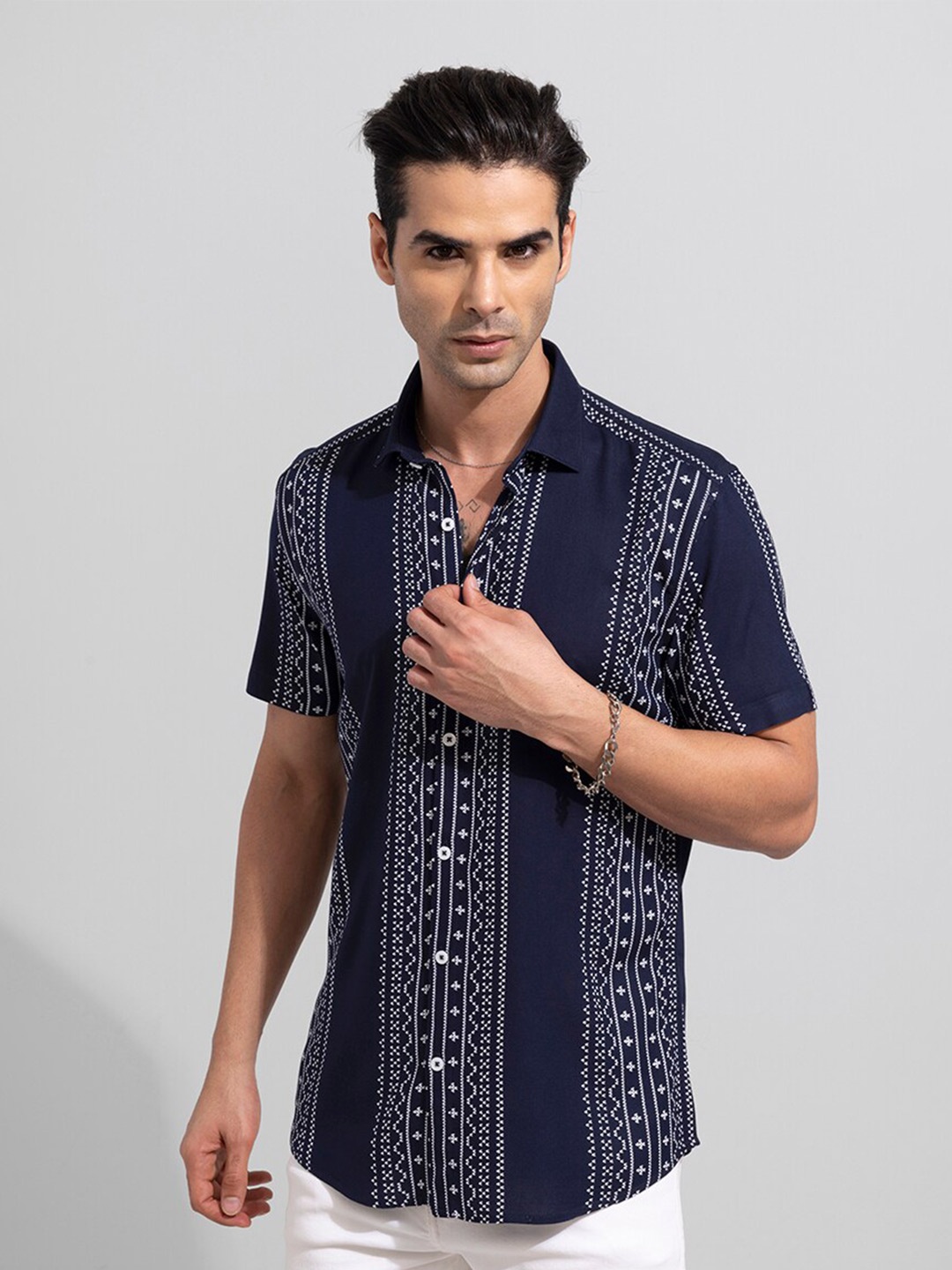 

Snitch Men Slim Fit Printed Casual Shirt, Blue