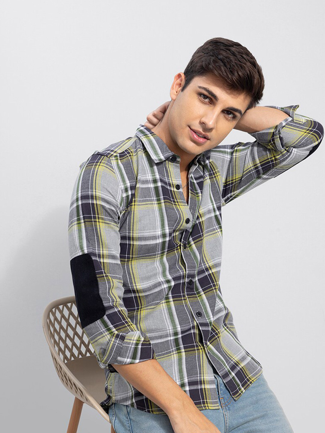 

Snitch Men Grey Slim Fit Tartan Checks Casual Cotton Shirt