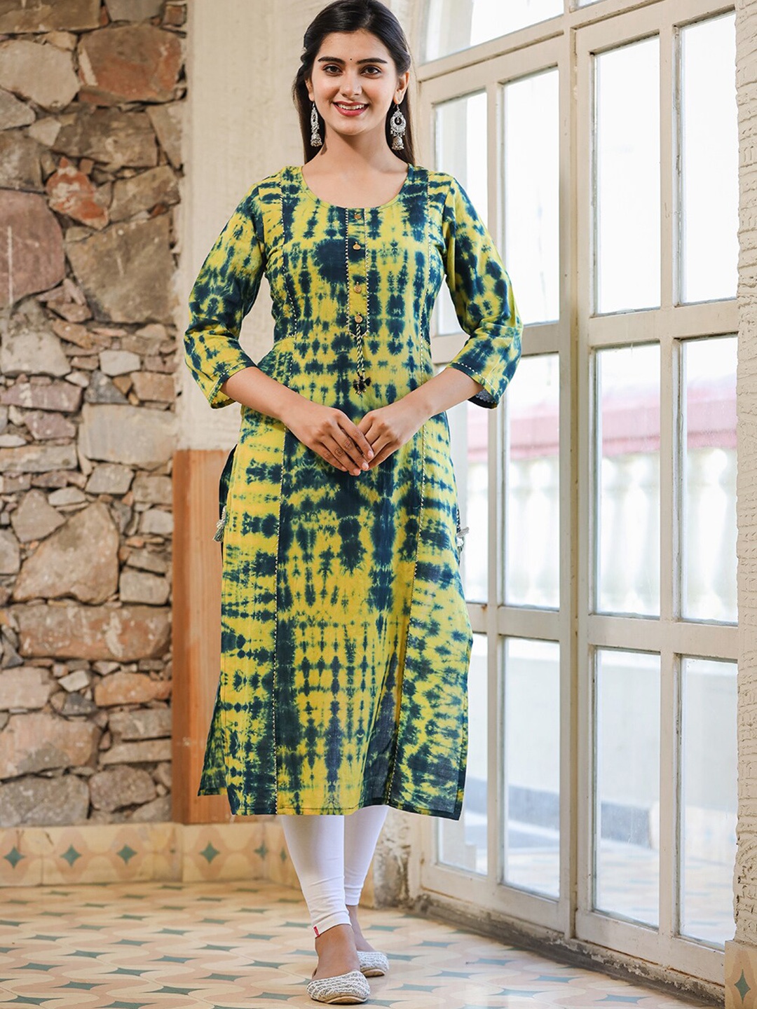 

KAAJH Abstract Printed Straight Regular Fit Cotton Kurta, Green
