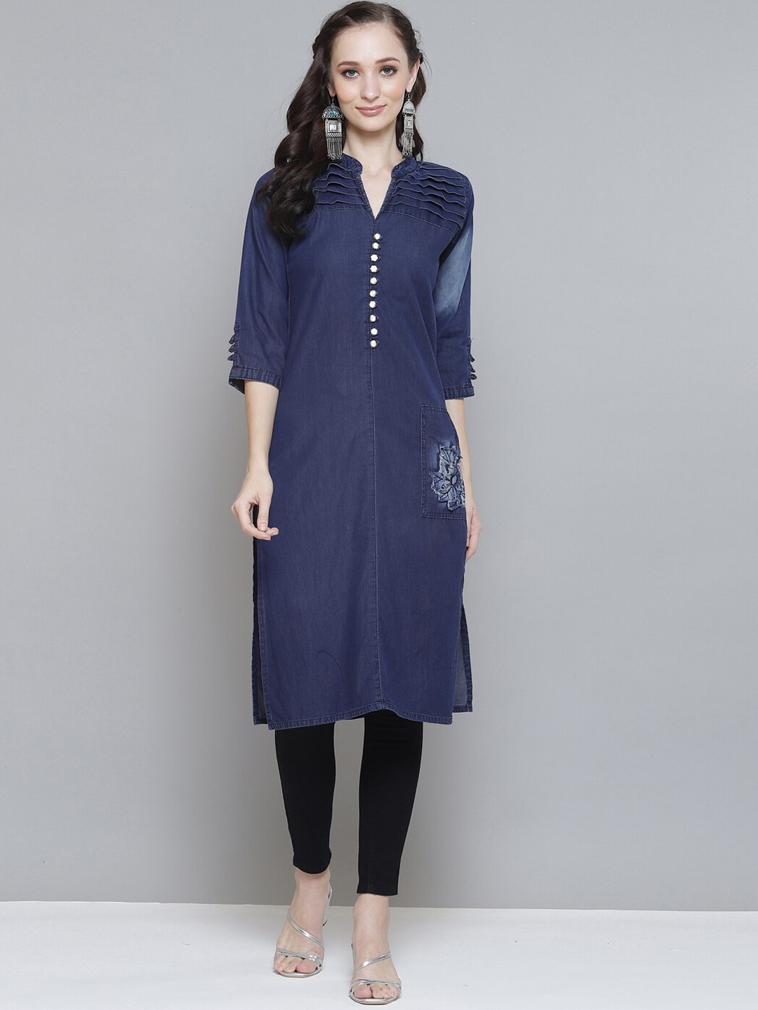 

Kvsfab Mandarin Collar Indigo Cotton Denim Kurta, Navy blue