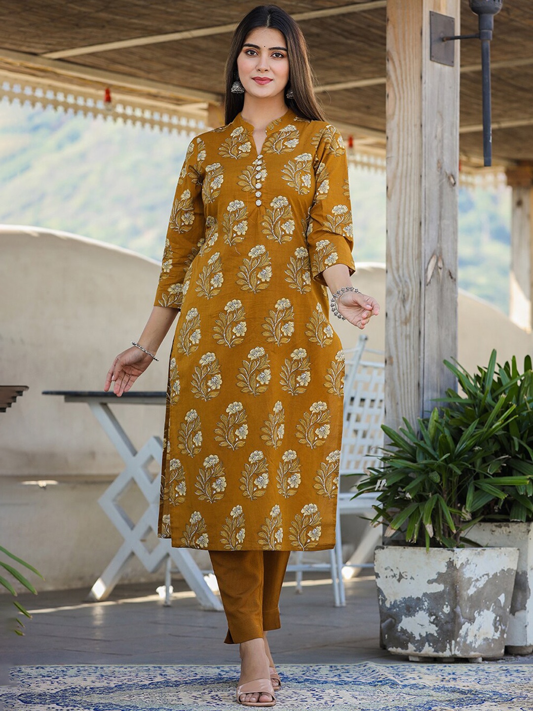

KAAJH Women Mustard Yellow Floral Printed Pure Cotton Kurta with Trouser Set