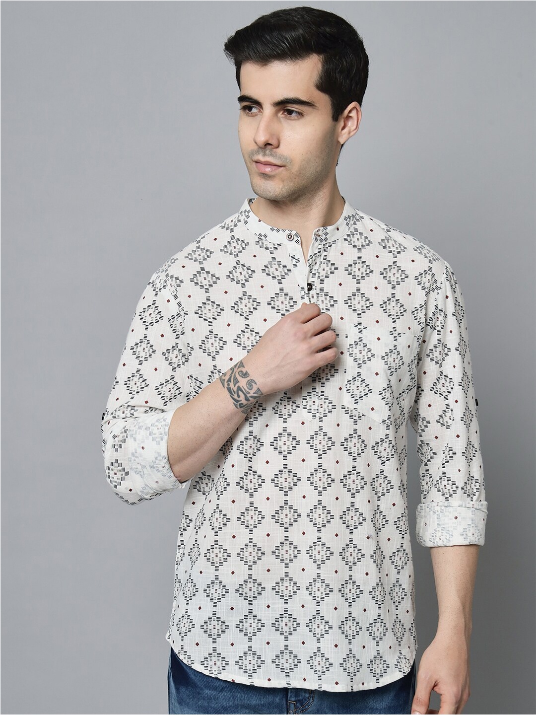 

Sutidora Men White Classic Printed Cotton Causal Shirt