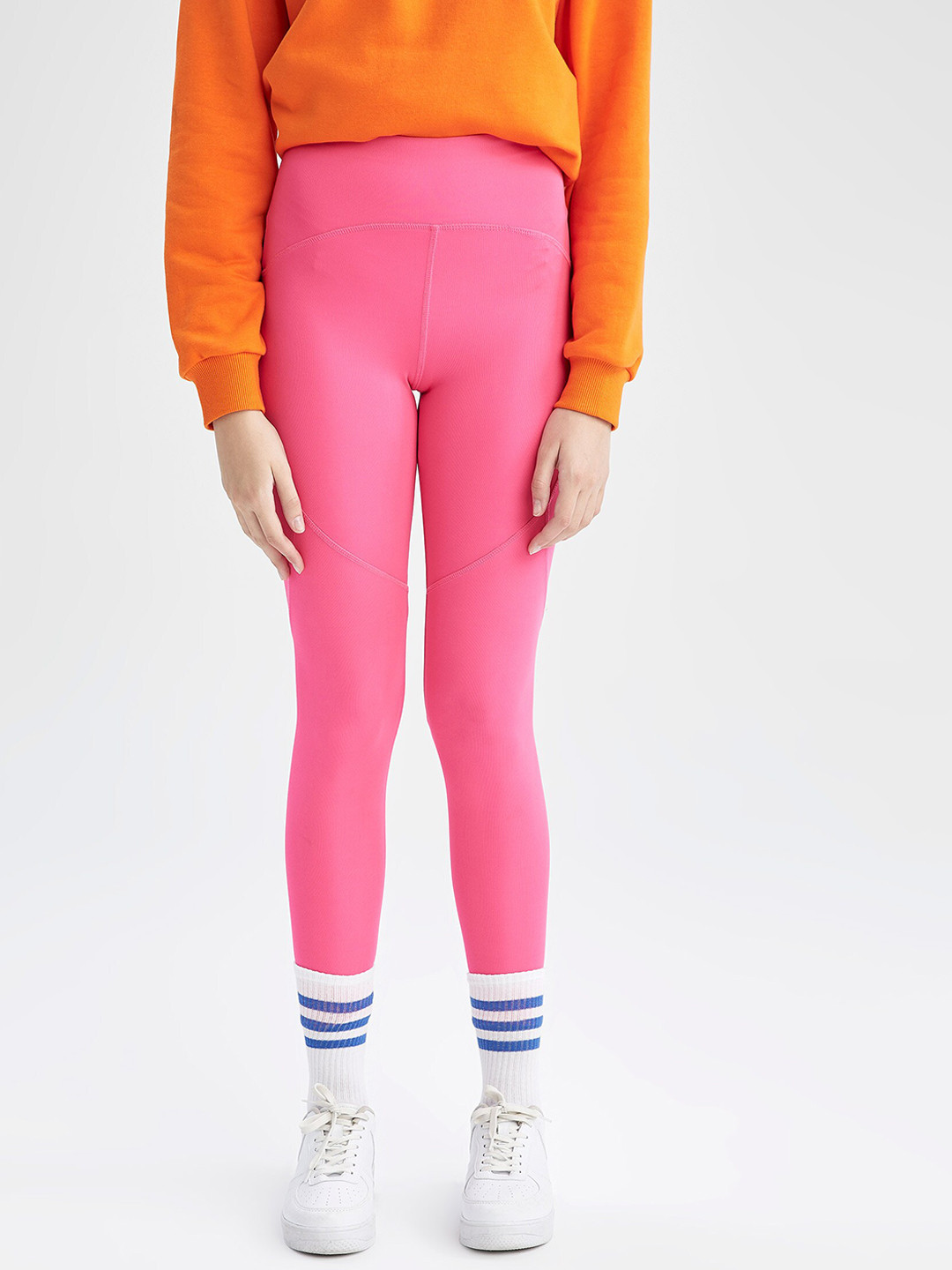 

DeFacto Women Pink Solid Tights