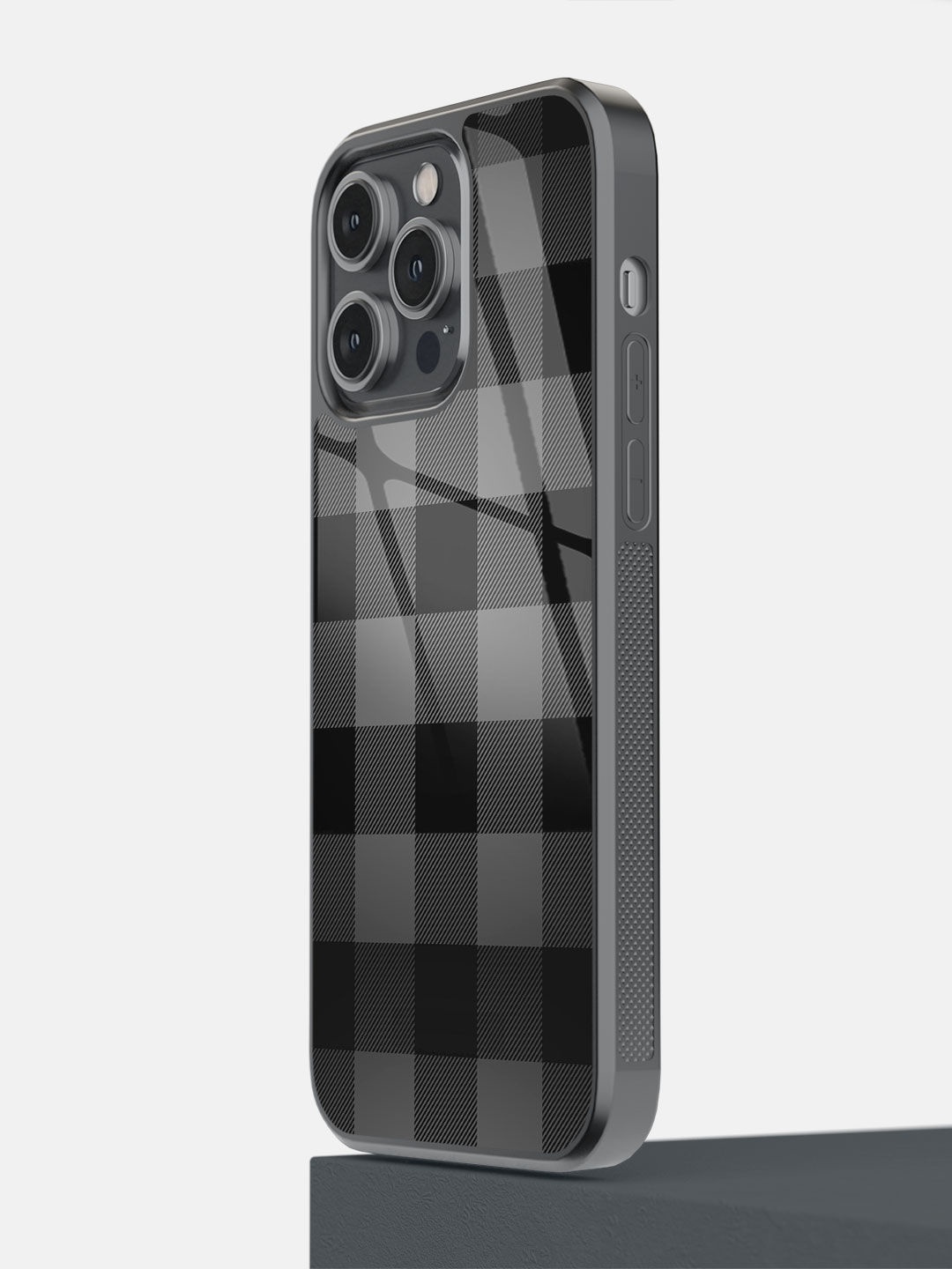 

macmerise Black Checkmate Printed iPhone 14 Pro Max Bumper Case