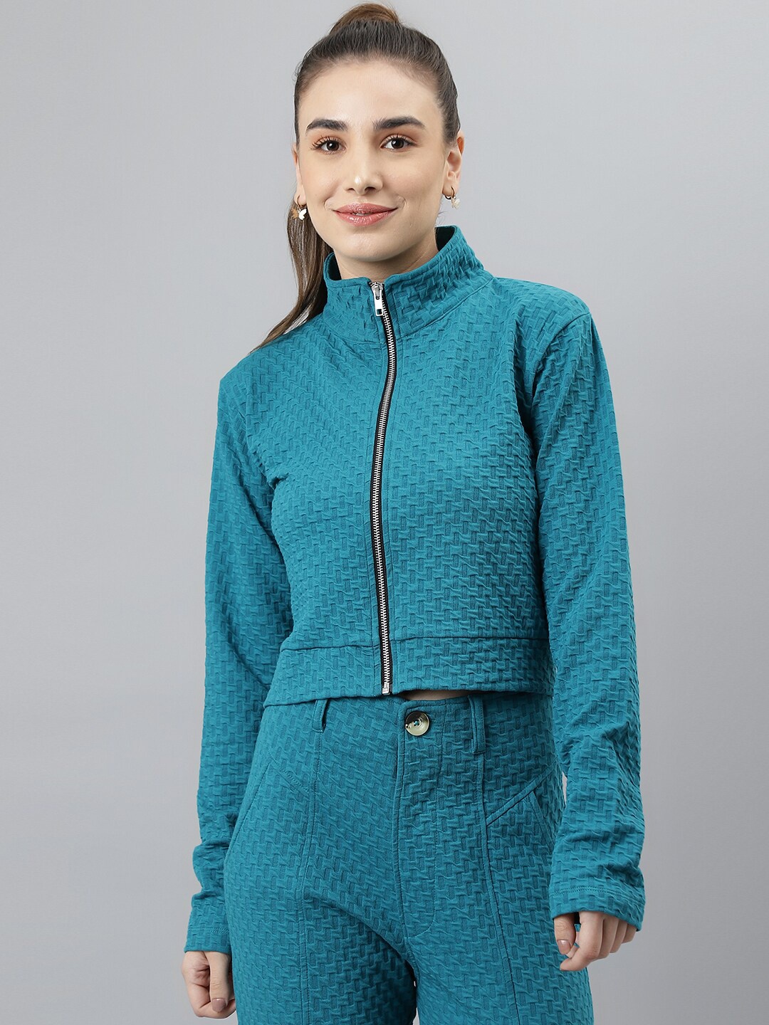 

Pritla Women Teal Blue Cotton Crop Tailored Jacket
