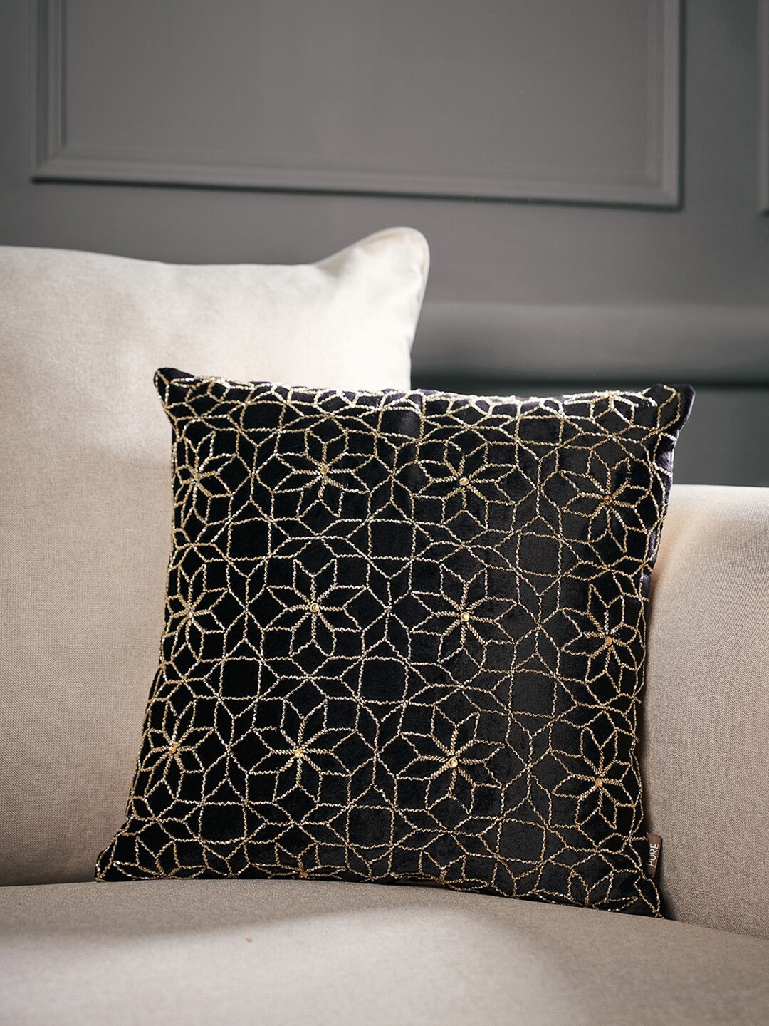 

Pure Home and Living Black & Gold-Toned Embellished Velvet Square Cushion Covers