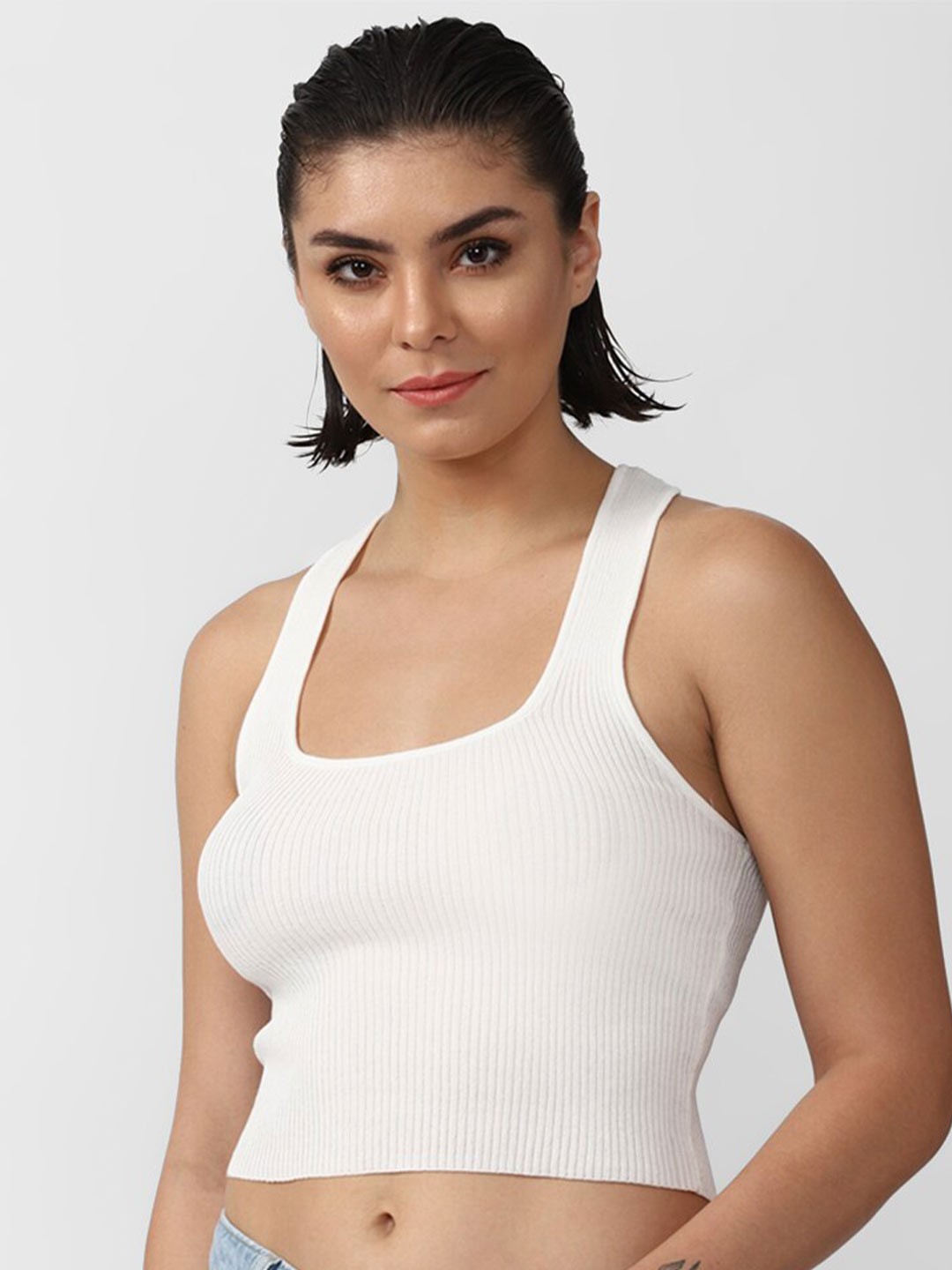 

FOREVER 21 Women White Crop Sweater Vest