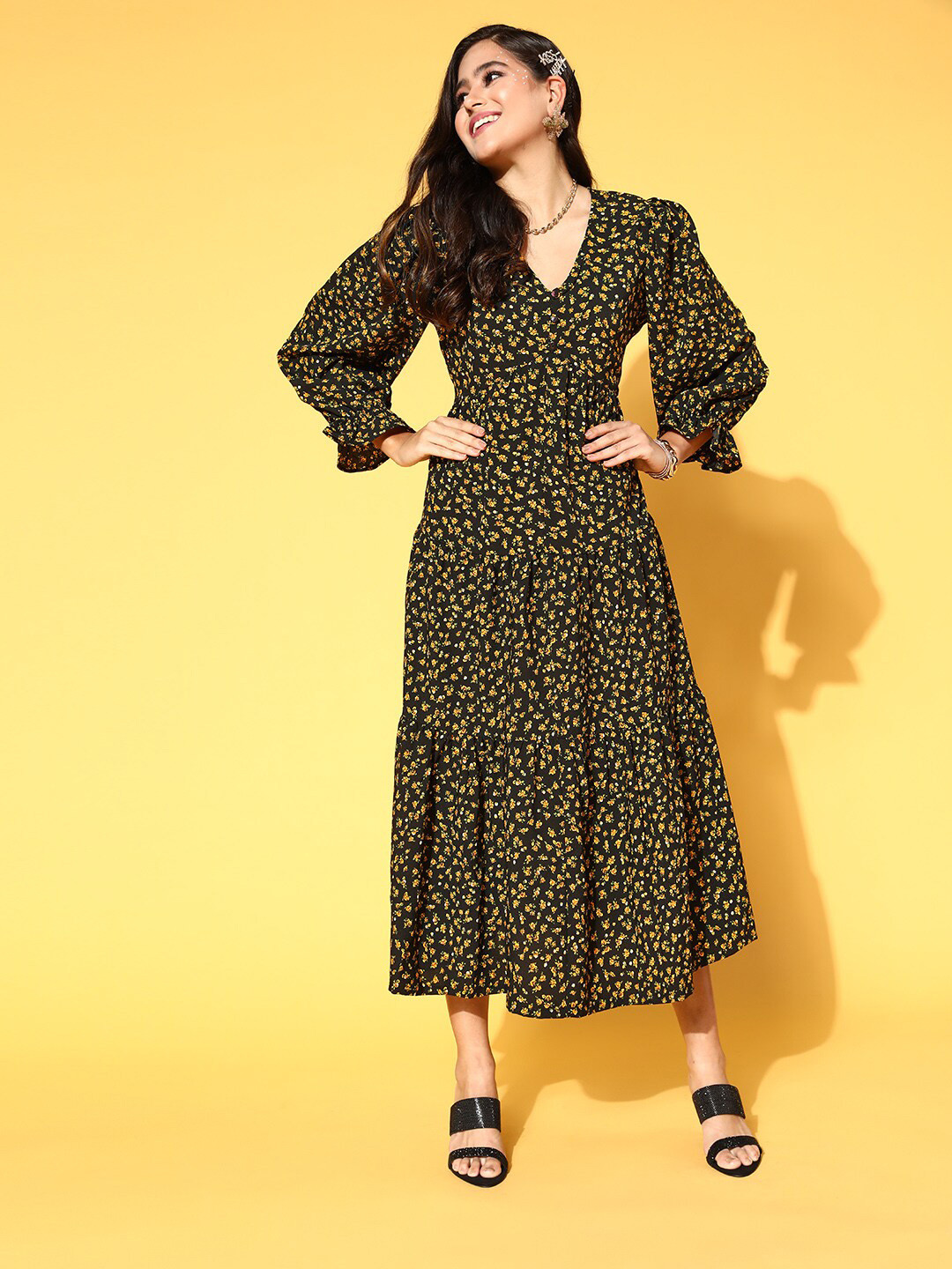 

plusS Black & Yellow Floral Print Fit & Flare Round Neck Maxi Dress