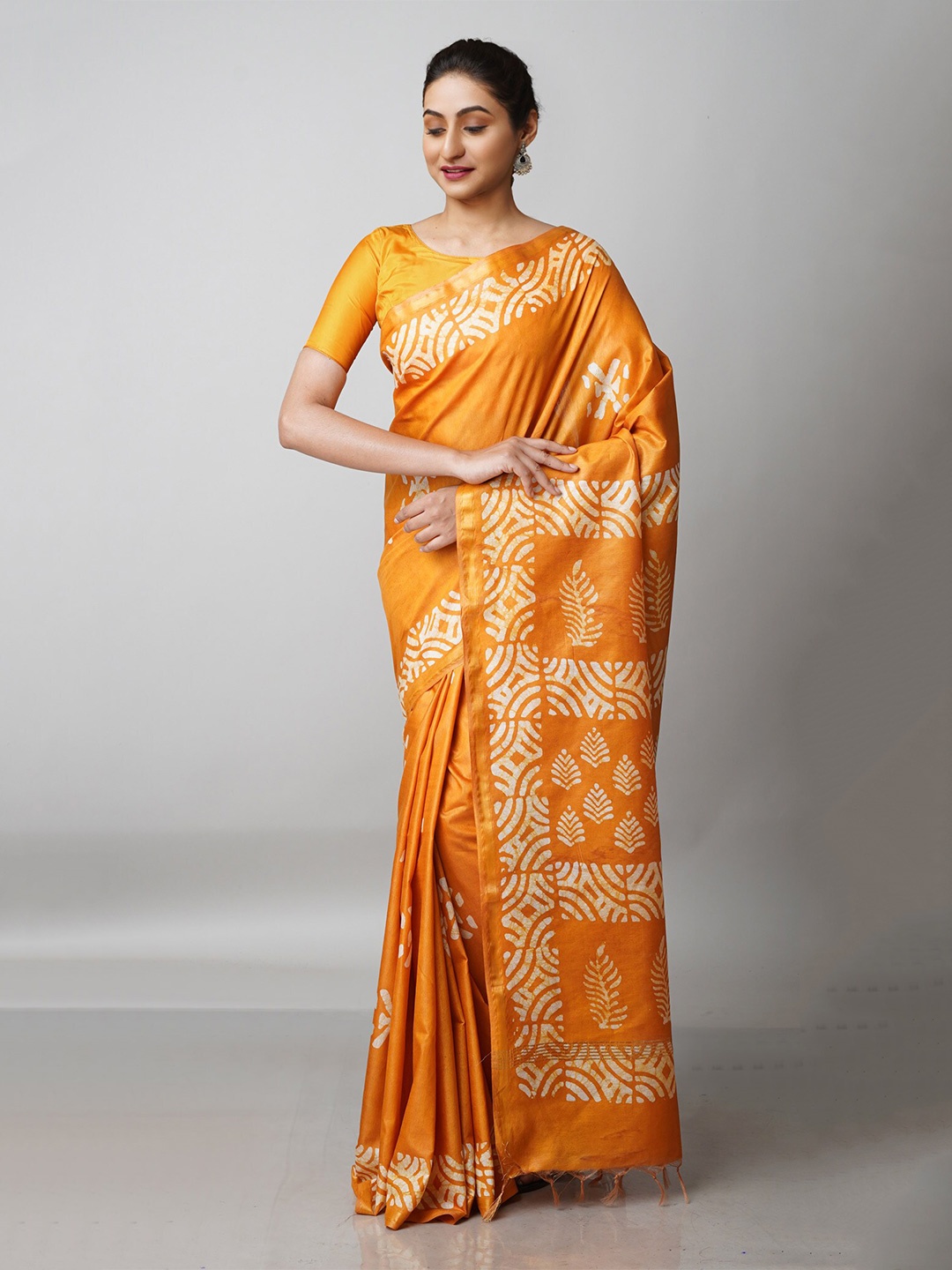 

Unnati Silks Yellow & Gold-Toned Batik Zari Pure Silk Handloom Chanderi Saree
