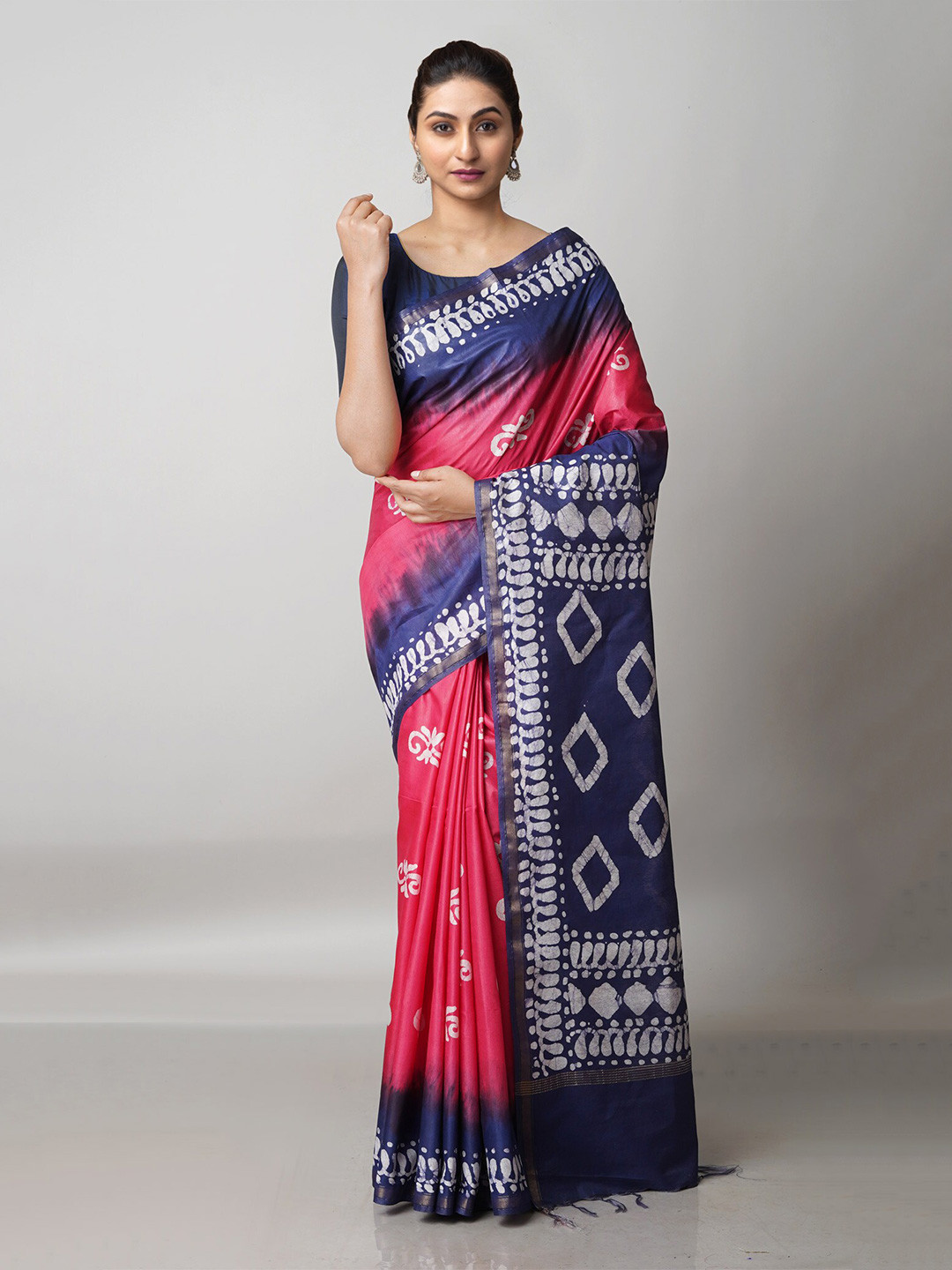 

Unnati Silks Pink & White Batik Zari Pure Silk Handloom Chanderi Saree
