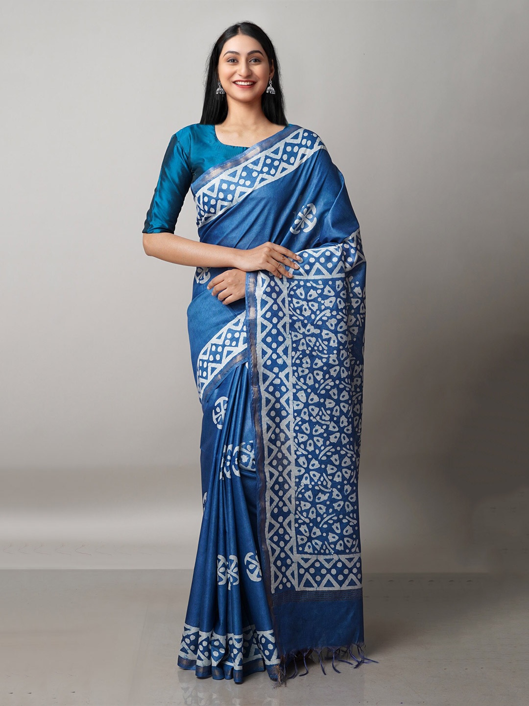 

Unnati Silks Blue & Gold-Toned Batik Zari Pure Silk Handloom Chanderi Saree