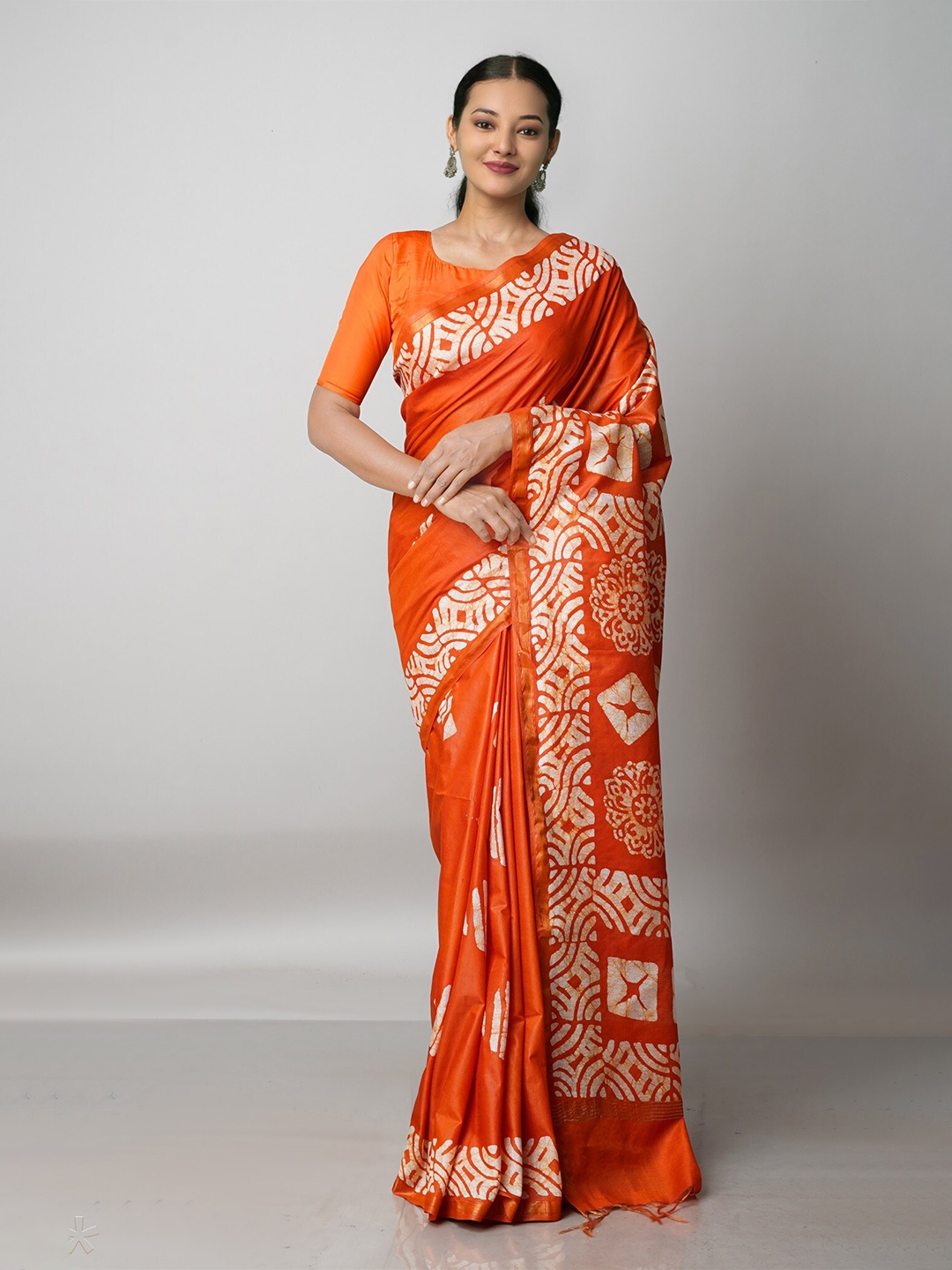 

Unnati Silks Orange & Gold-Toned Batik Zari Pure Silk Chanderi Saree