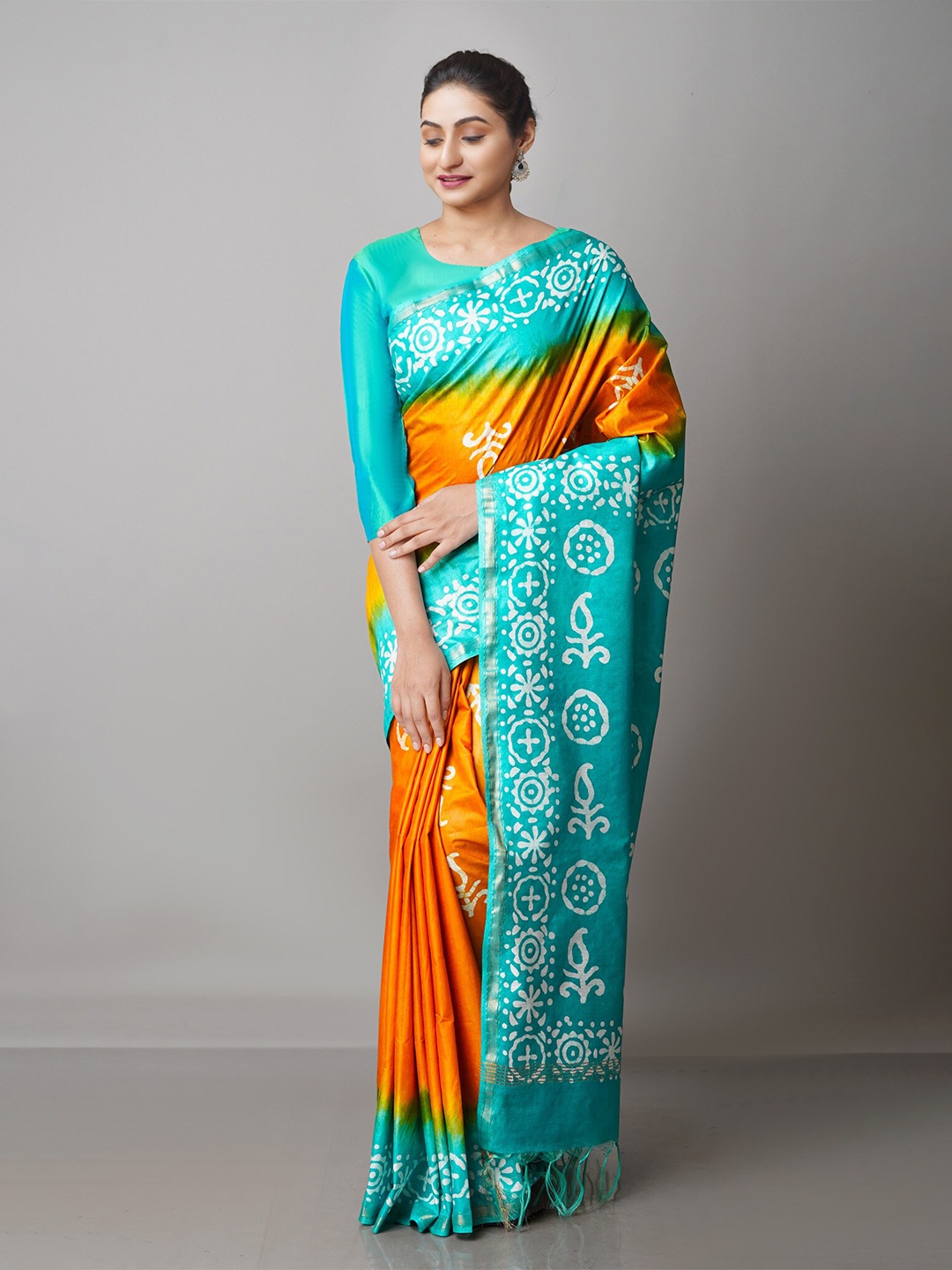 

Unnati Silks Mustard & Blue Batik Zari Pure Silk Handloom Chanderi Saree