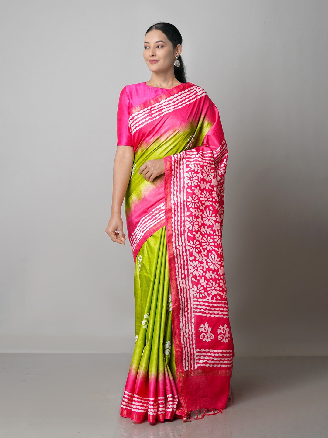 

Unnati Silks Green & Pink Batik Zari Pure Silk Handloom Chanderi Saree