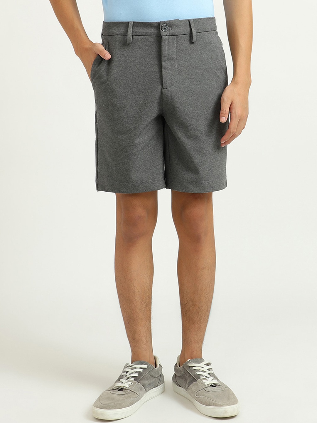 

United Colors of Benetton Men Grey Solid Slim Fit Shorts