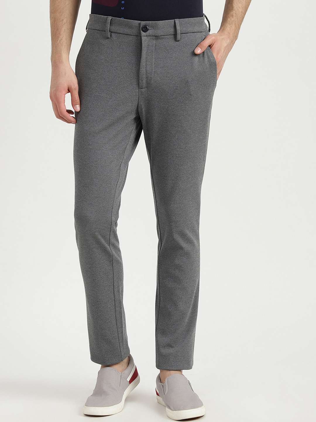 

United Colors of Benetton Men Slim Fit Trousers, Grey