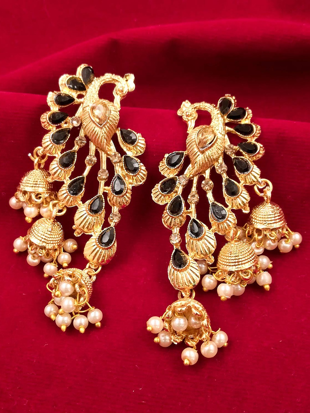 

Saizen Black Peacock Shaped Drop Earrings