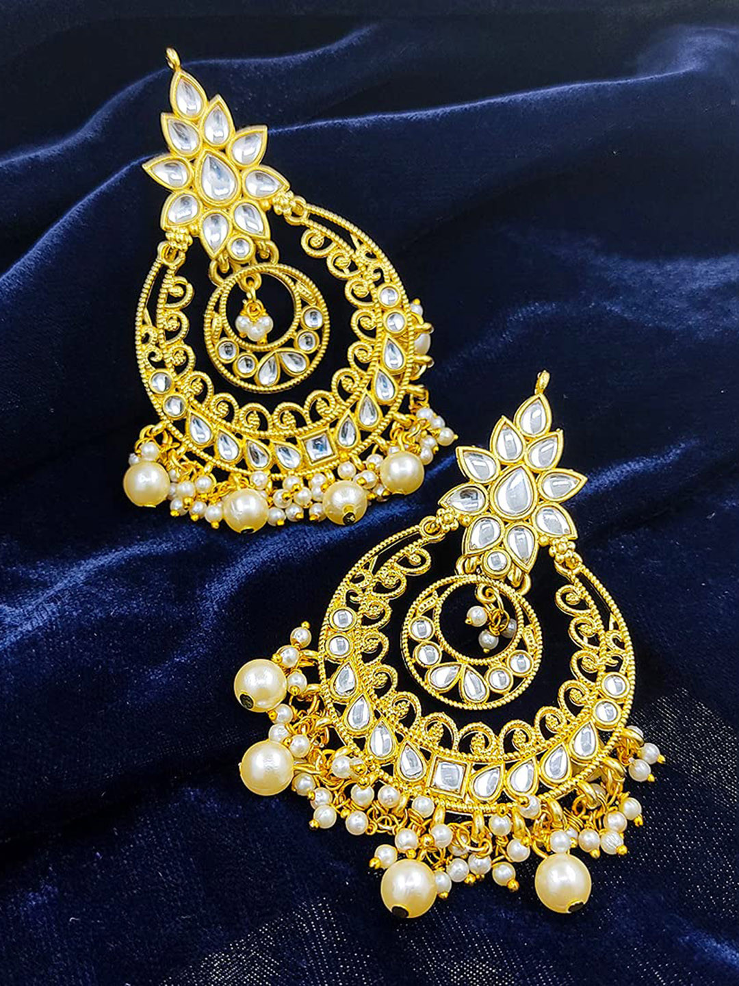 

Saizen Gold-Toned Circular Chandbalis Earrings