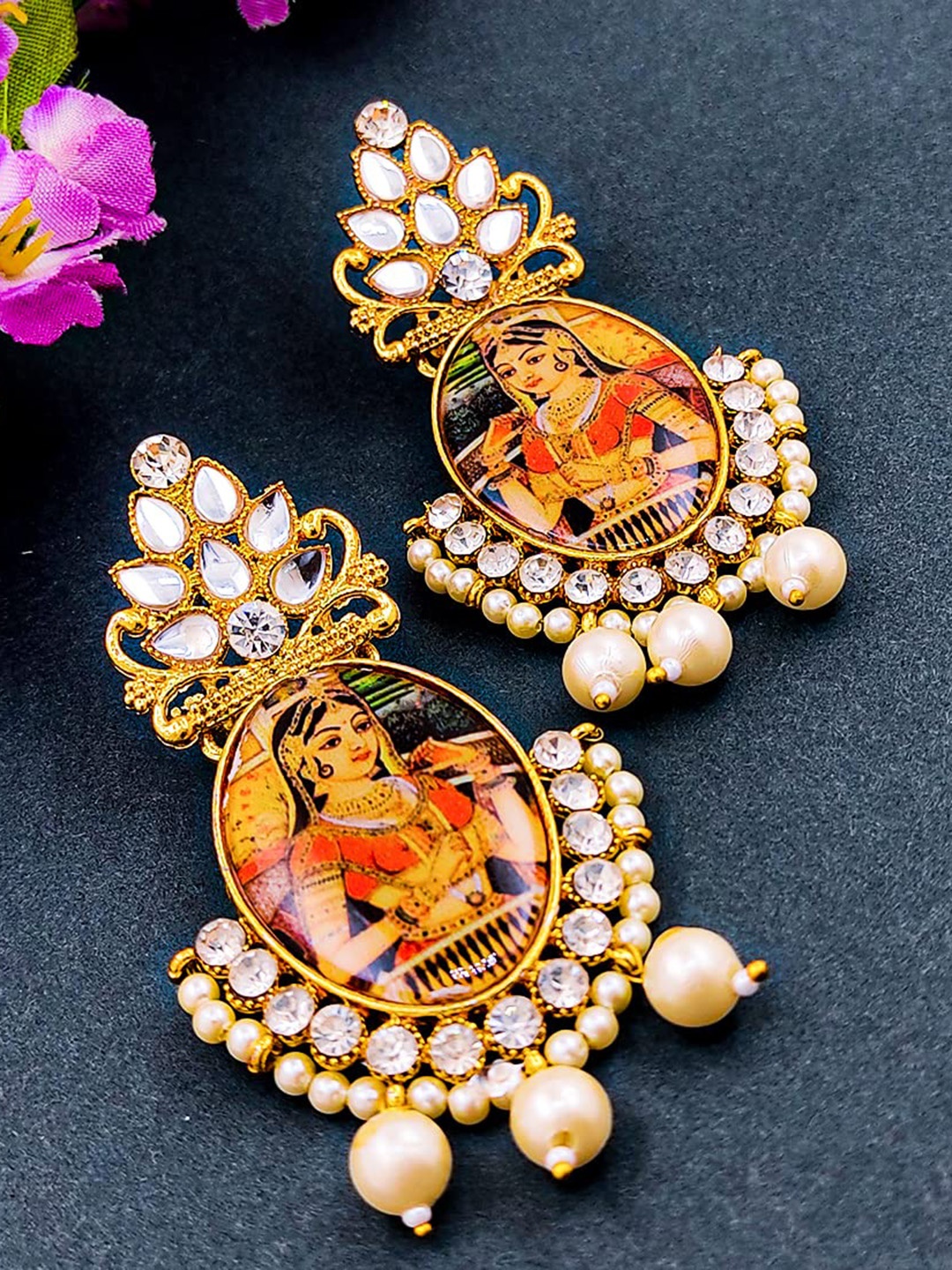 

Saizen Multicoloured Oval Drop Earrings, White