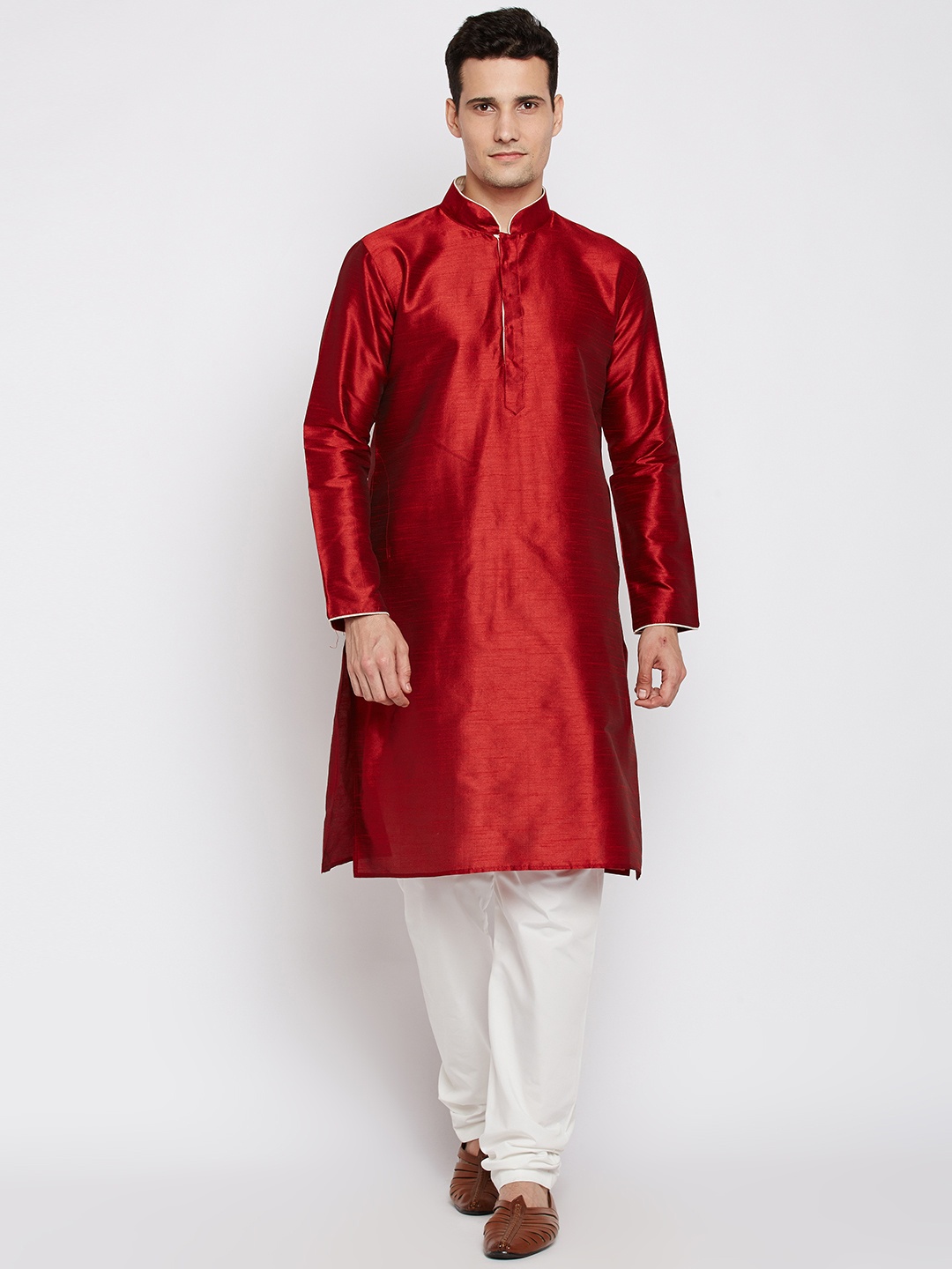 

RG DESIGNERS Men Maroon & White Solid Kurta with Pyjamas