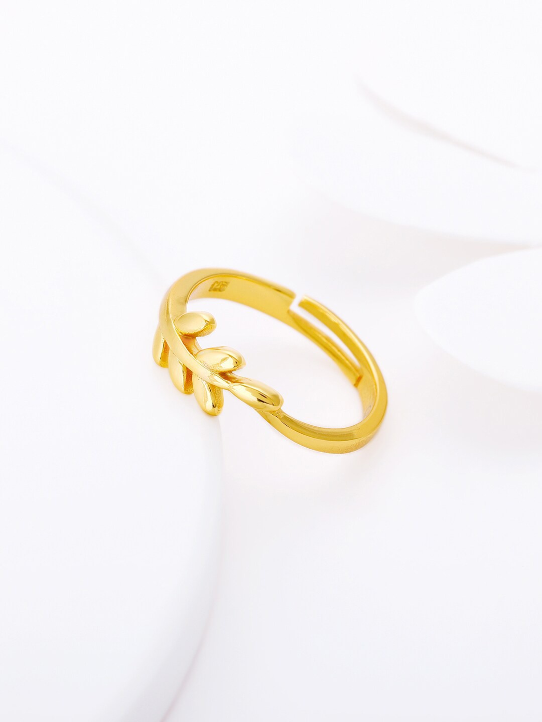 

GIVA Women 92.5 sterling Silver & Gold-Plated Leaf Shaped Adjustable Finger Ring