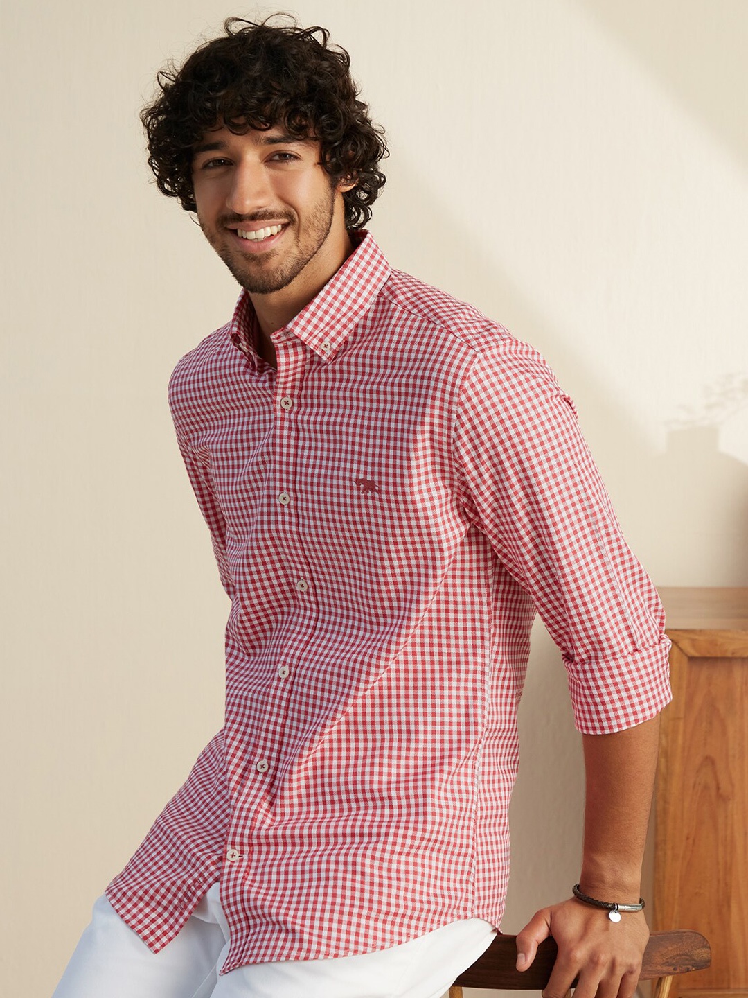 

Andamen Men Red & White Checked Cotton Casual Shirt