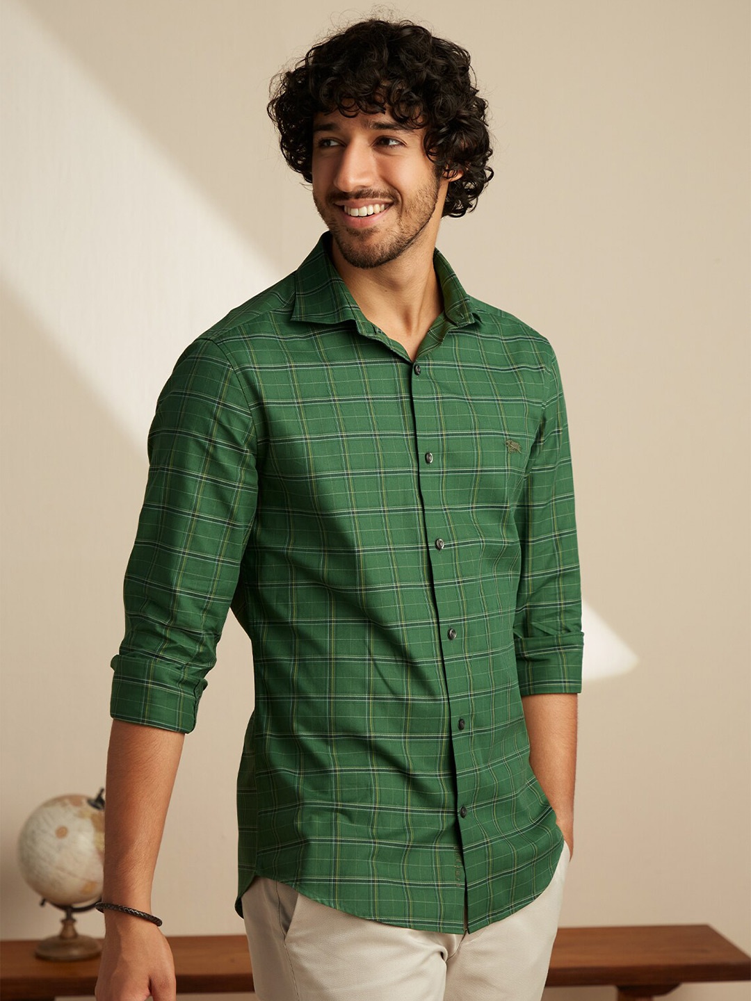 

Andamen Men Checked Cotton Casual Shirt, Green