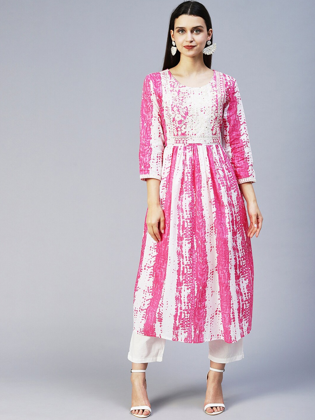 

FASHOR Women Pink Dyed Pleated Pure Cotton Kurta With Trousers