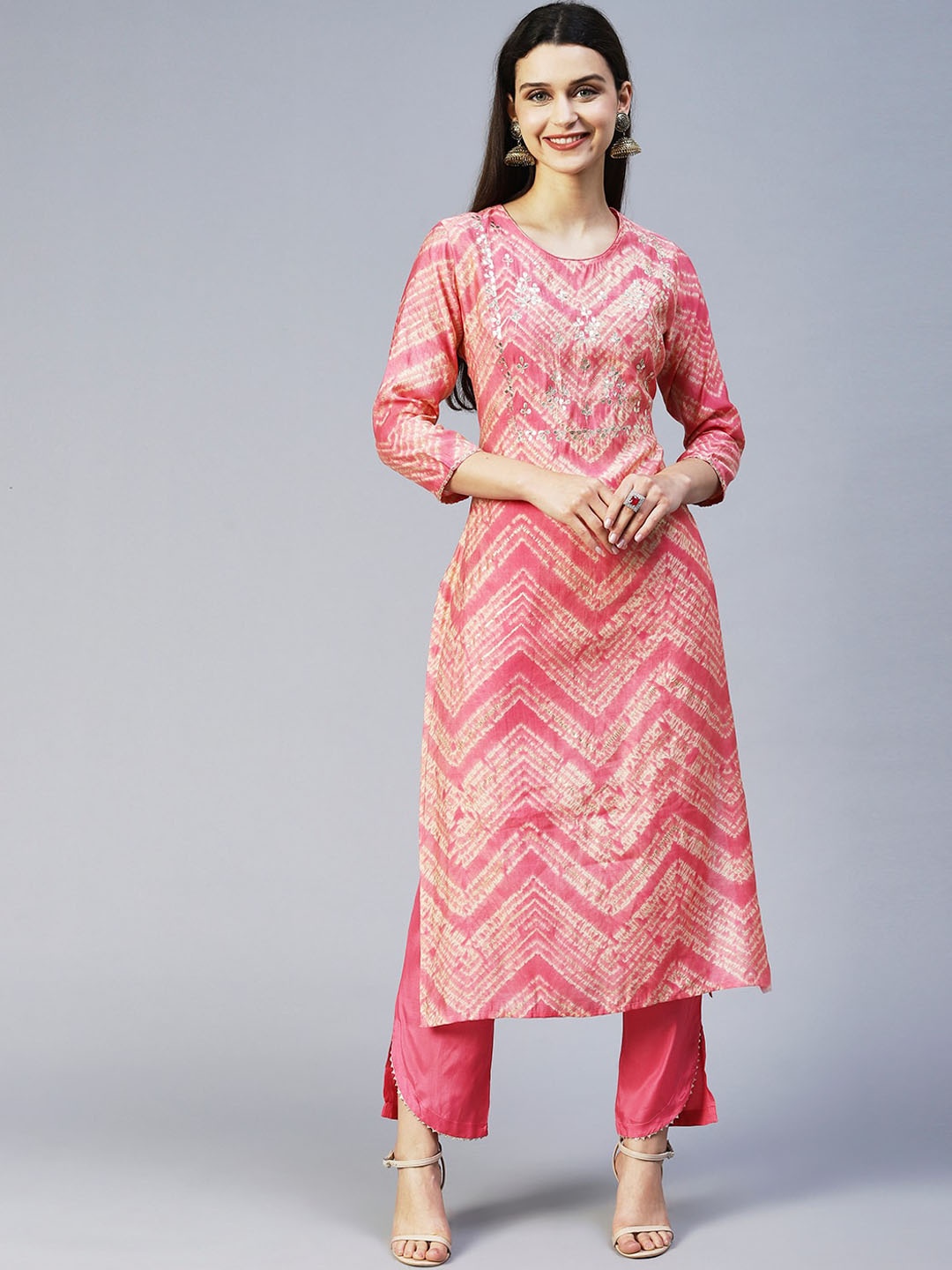 

FASHOR Women Muslin Silk Gotta Patti Kurta With Trousers, Pink