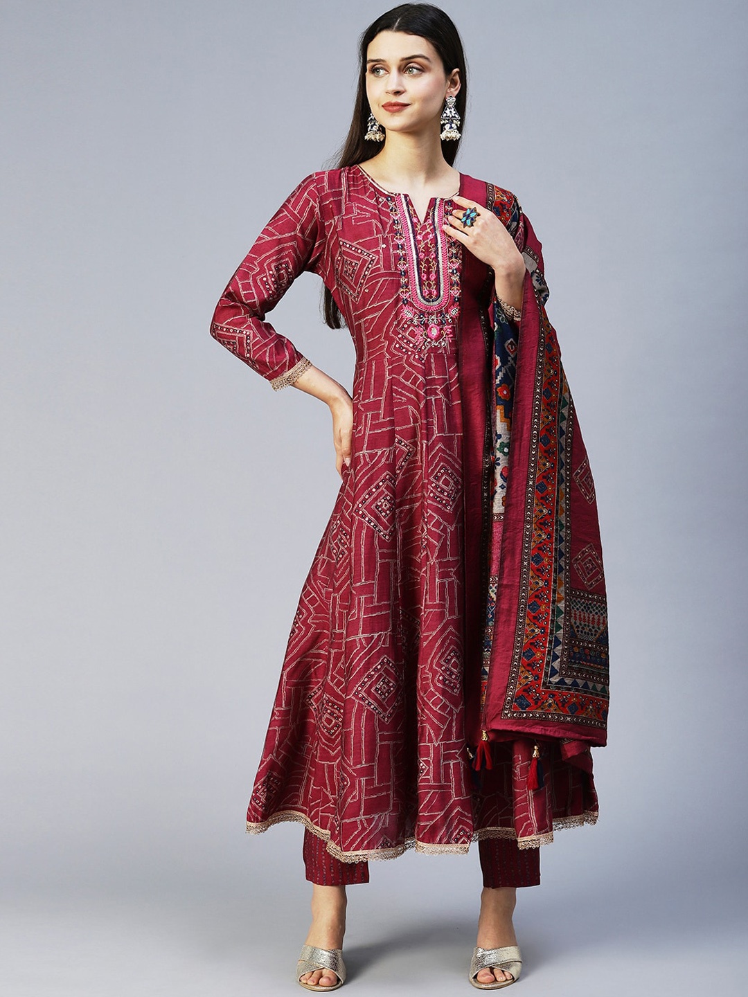 

FASHOR Women Maroon Printed Kurta With Trousers & With Dupatta