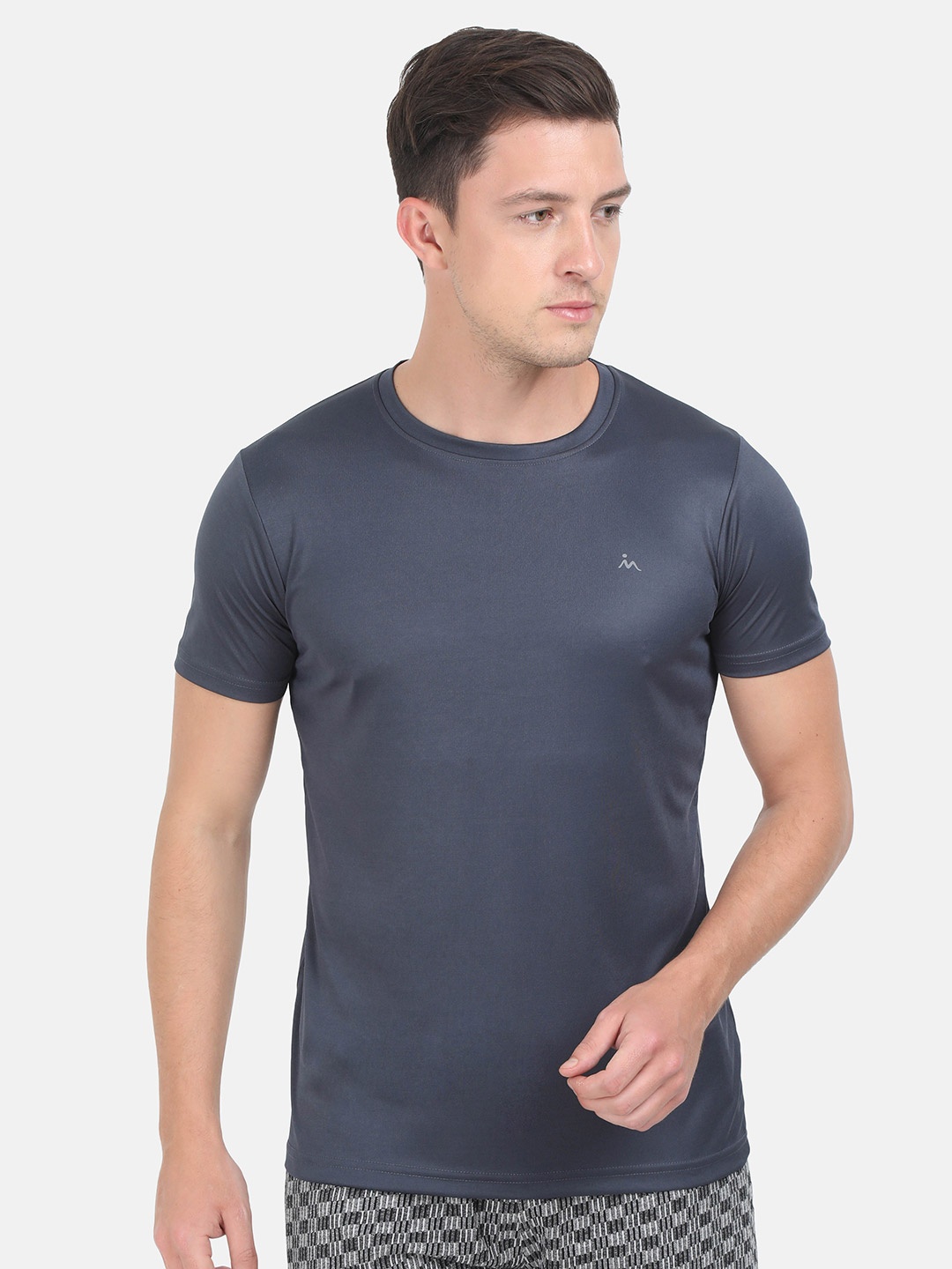 

Masculino Latino Plus Men Grey Training & Gym Rapid Dry T-shirt