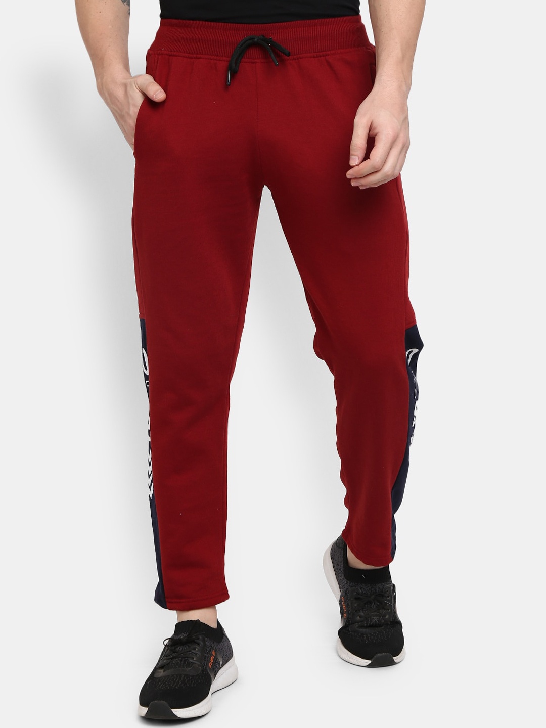 

V-Mart Men Red Joggers