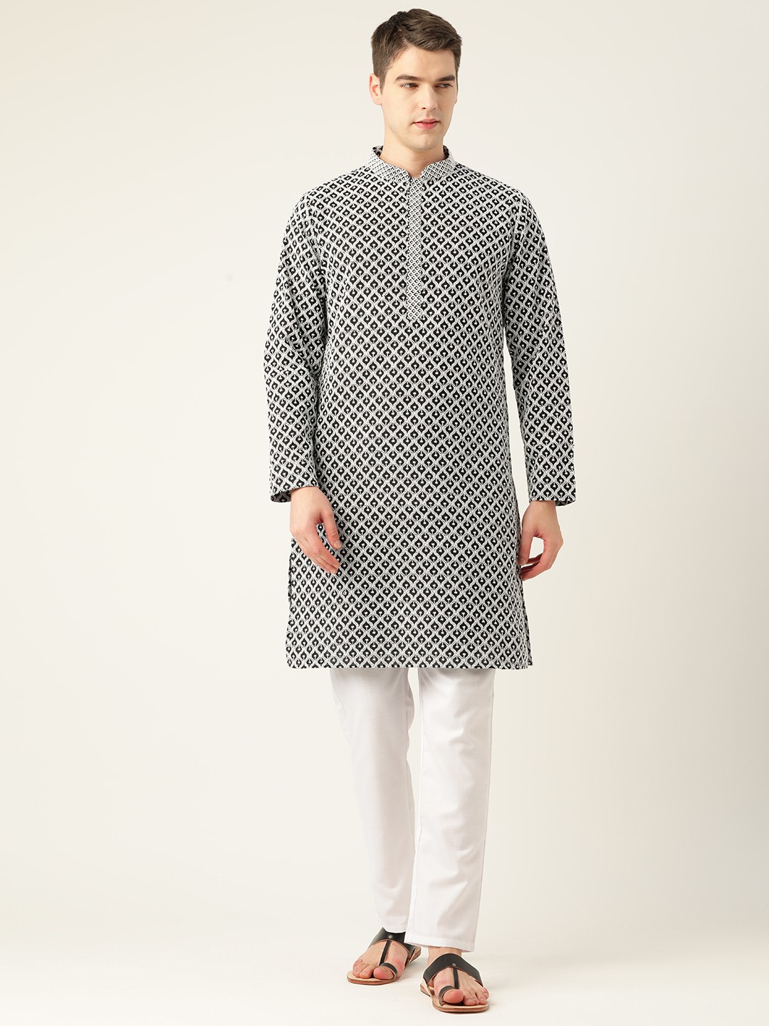 

Molly & Michel Men Black Ethnic Motifs Embroidered Thread Work Pure Cotton Kurta with Pyjamas