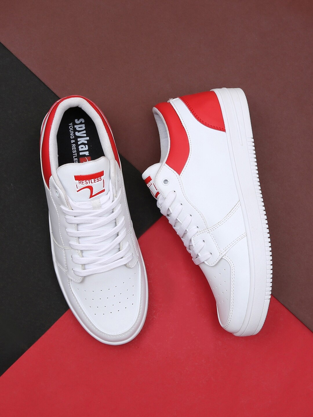 

SPYKAR Men Larry White and Red Sneakers