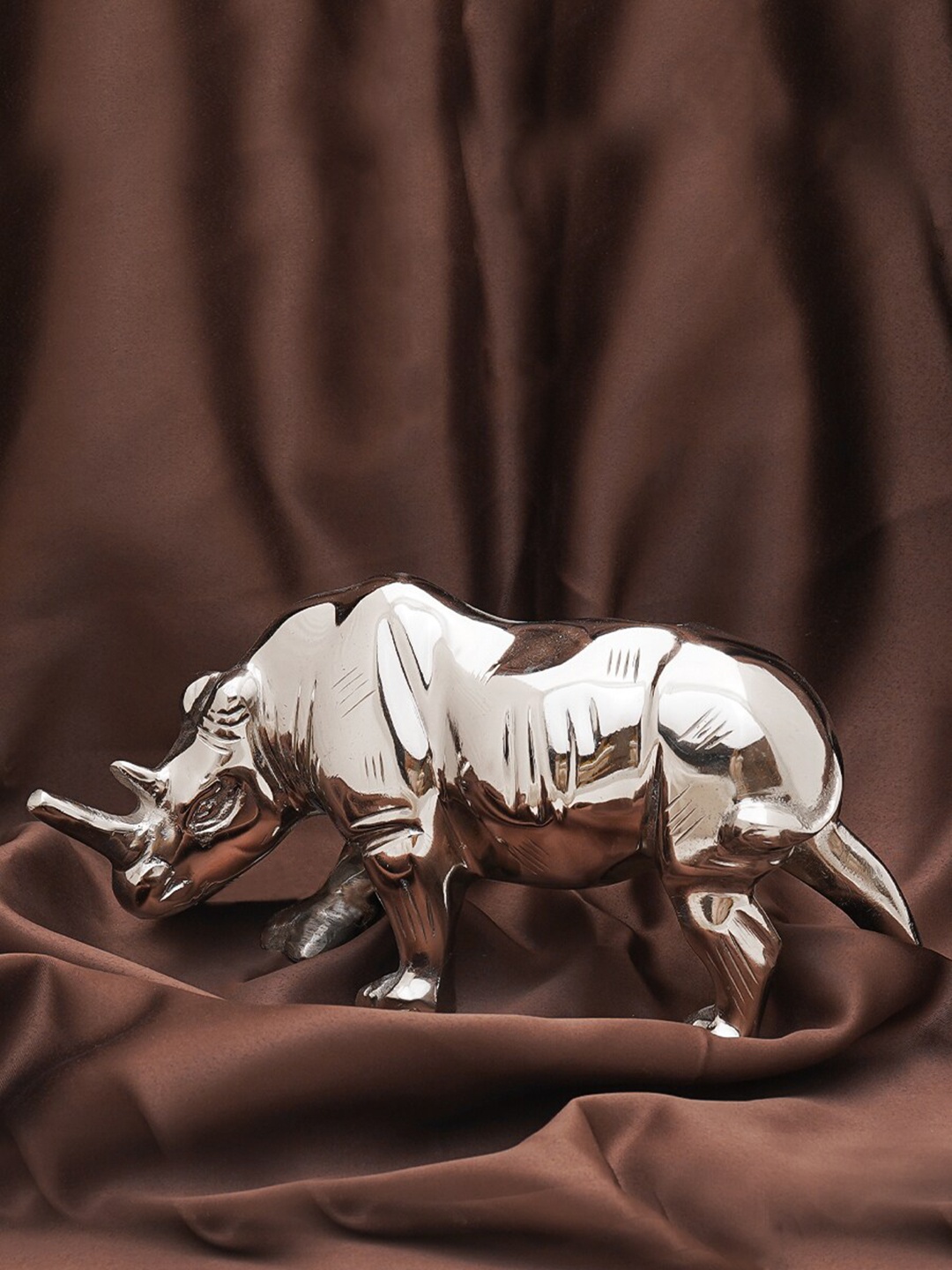 

CASA DECOR Silver-Toned Metal Rhino Sculpture Showpieces