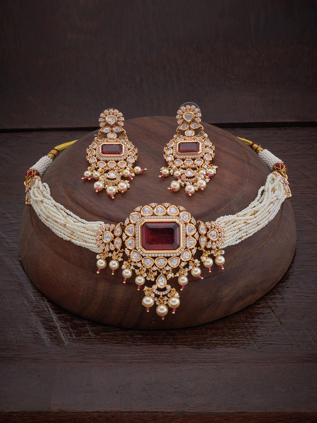 

Kushal's Fashion Jewellery Gold-Toned Kundan Studded & Beaded Jewellery Set, White