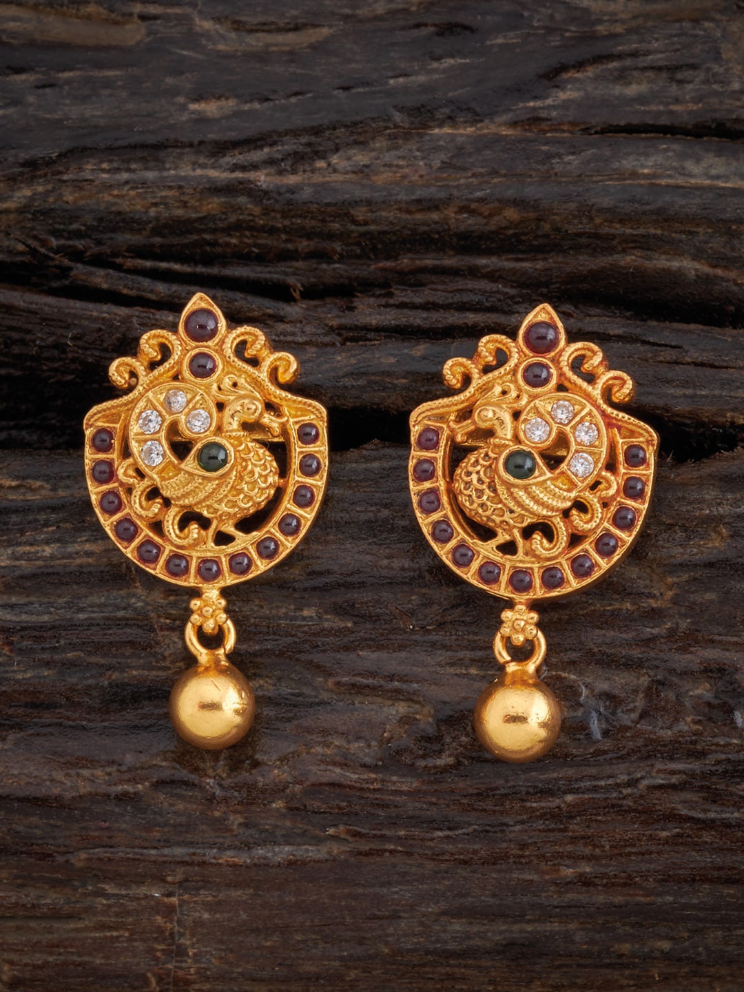 

Kushal's Fashion Jewellery Women Gold Plated Red Classic Studs Earrings